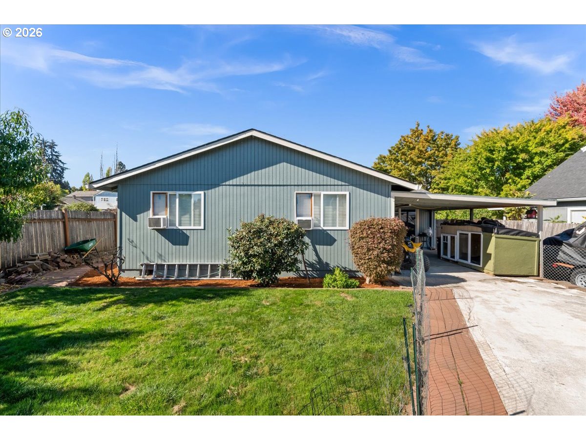 2439 A St Property Photo 29