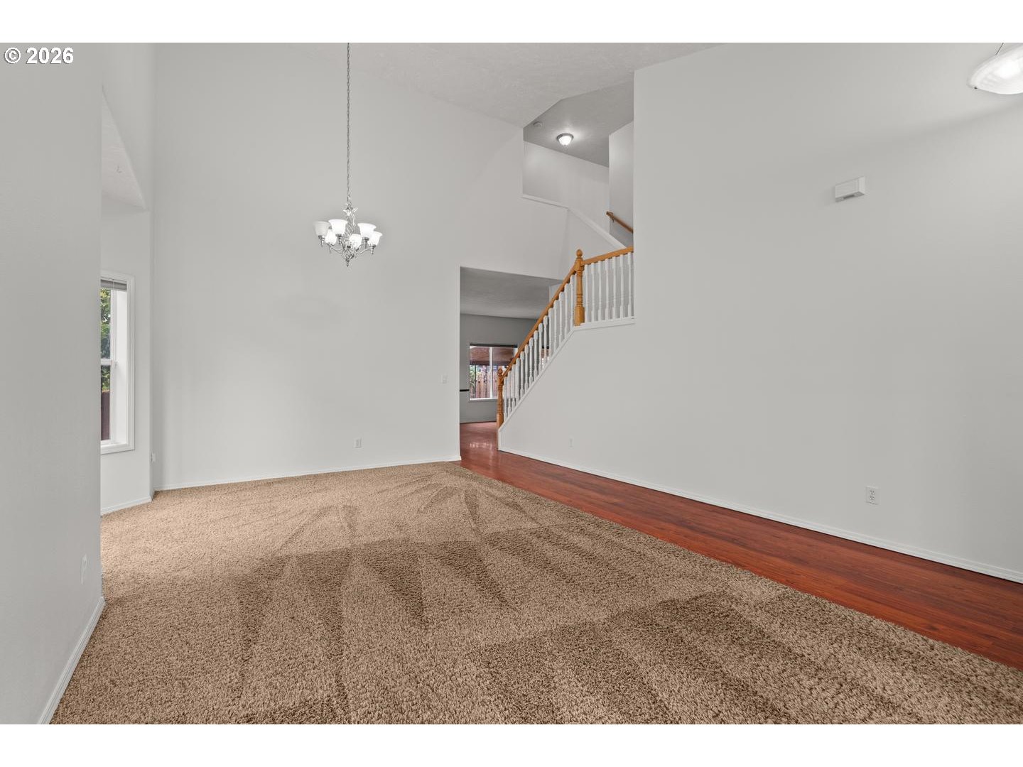 1753 Nw Wonderview Ave Property Photo 4