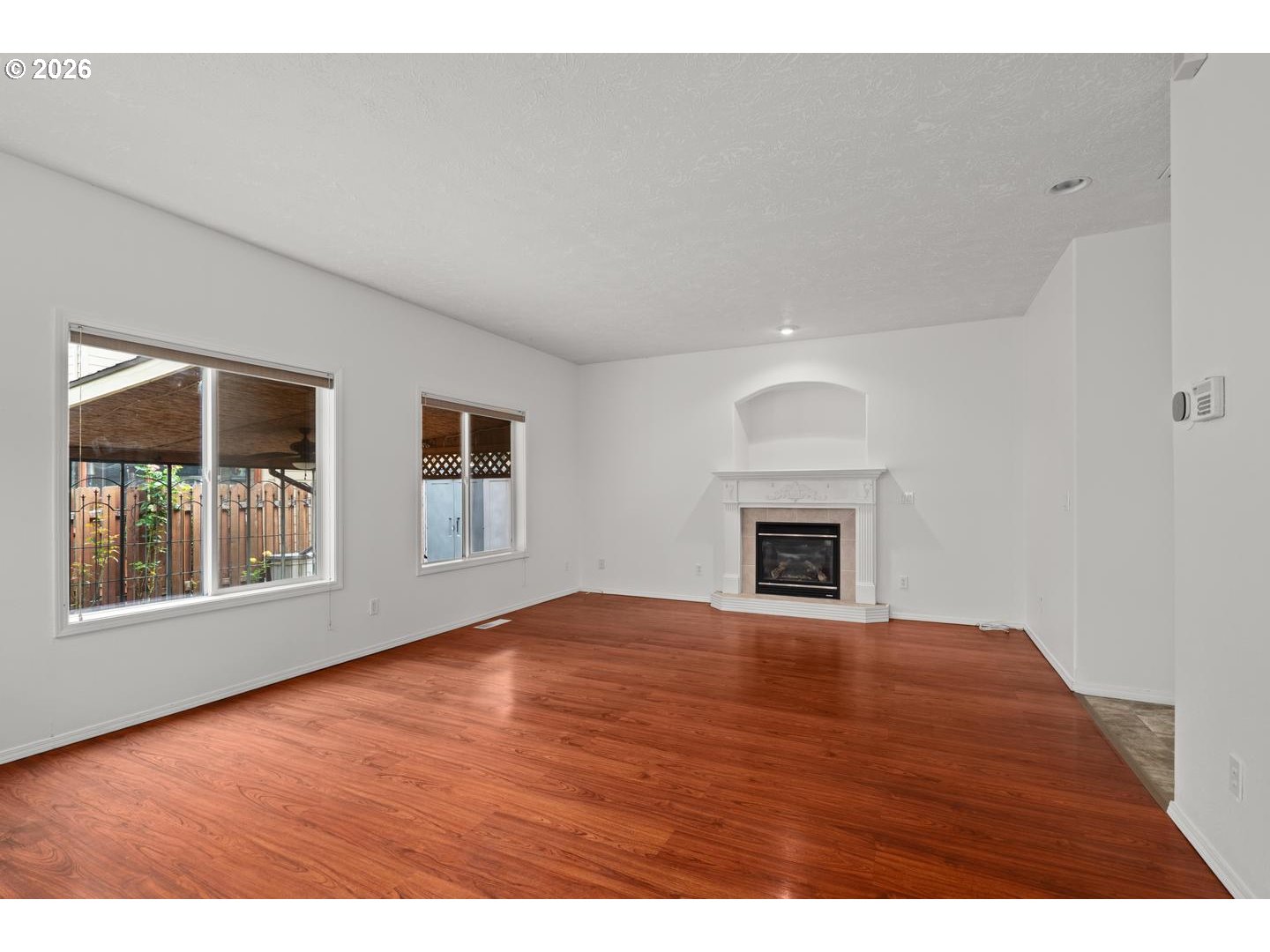 1753 Nw Wonderview Ave Property Photo 7