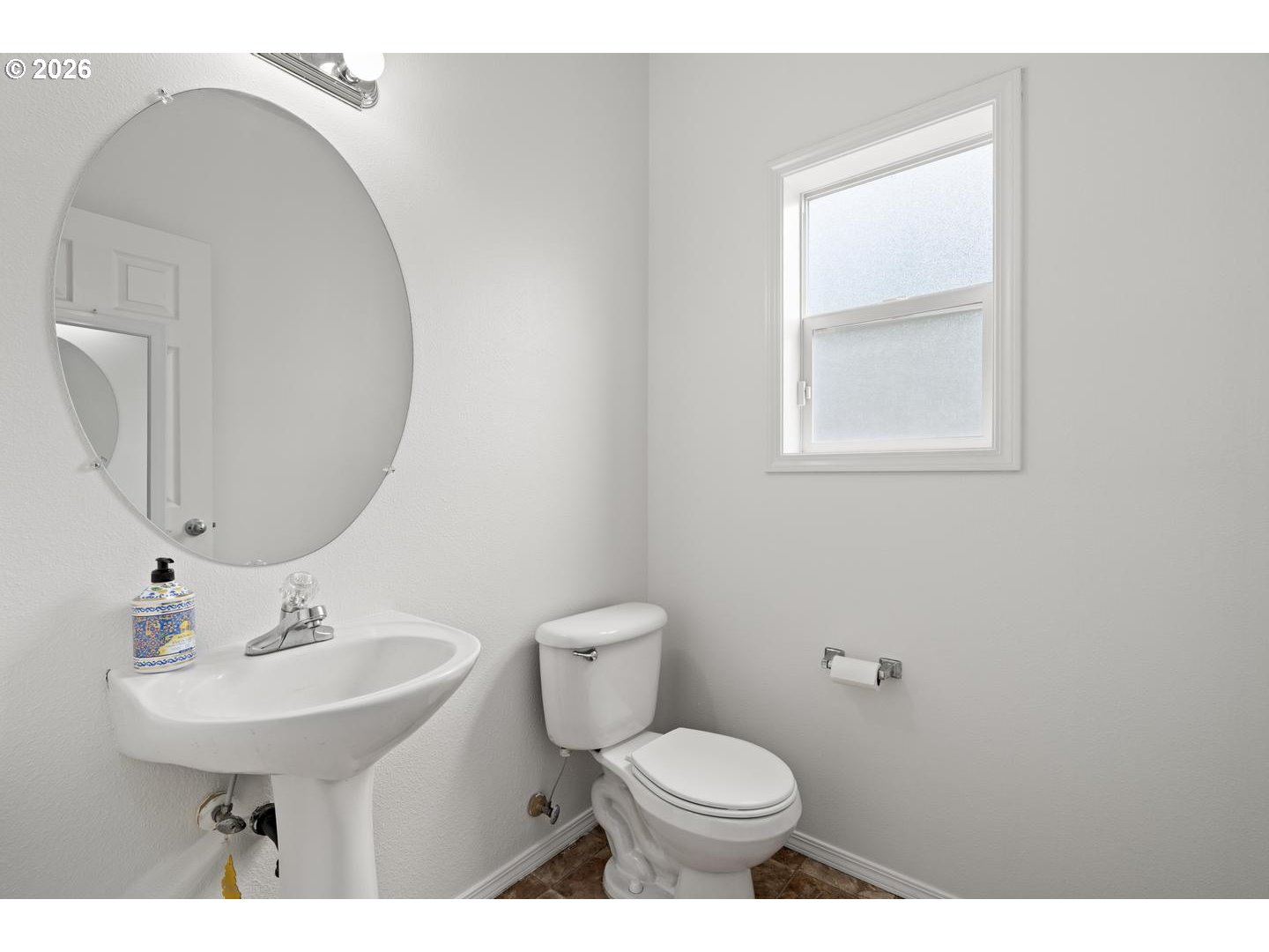 1753 Nw Wonderview Ave Property Photo 17