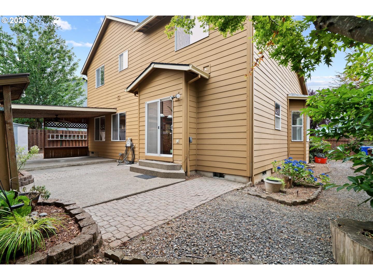 1753 Nw Wonderview Ave Property Photo 38