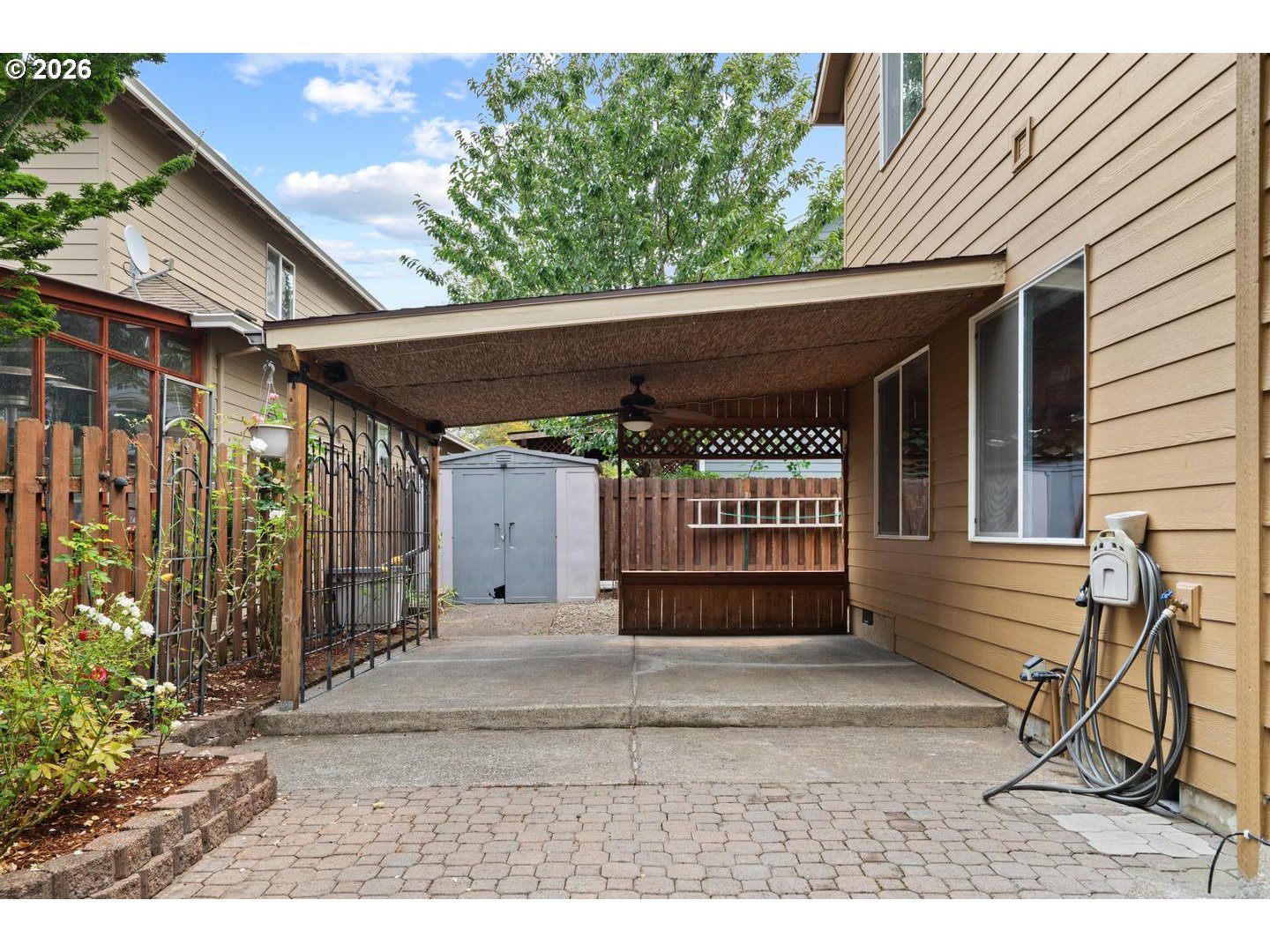 1753 Nw Wonderview Ave Property Photo 40