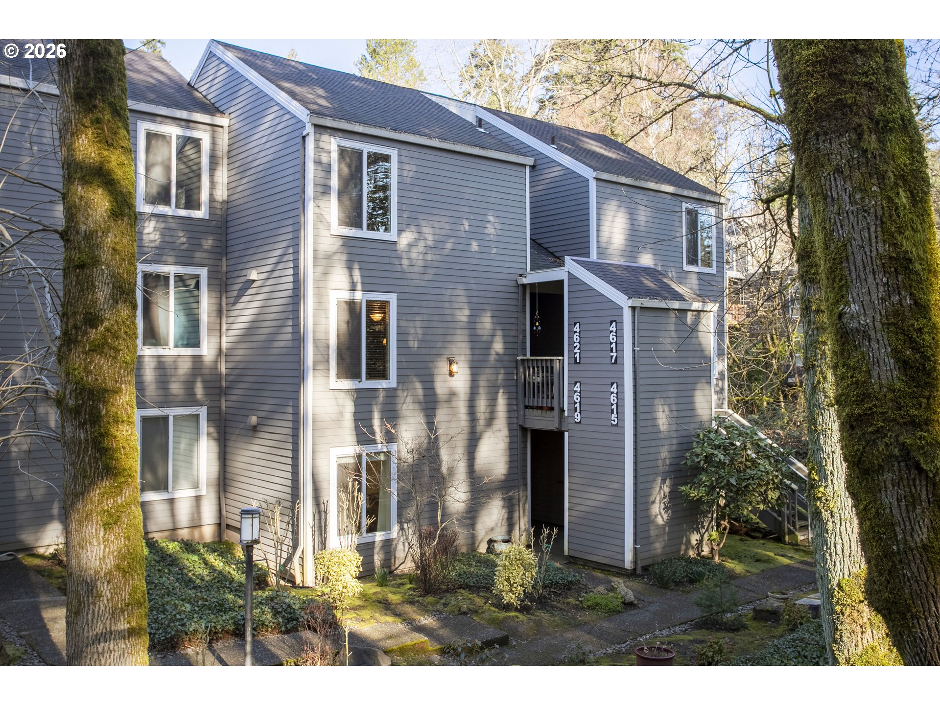 4619 LAKEVIEW BLVD Property Photo 1