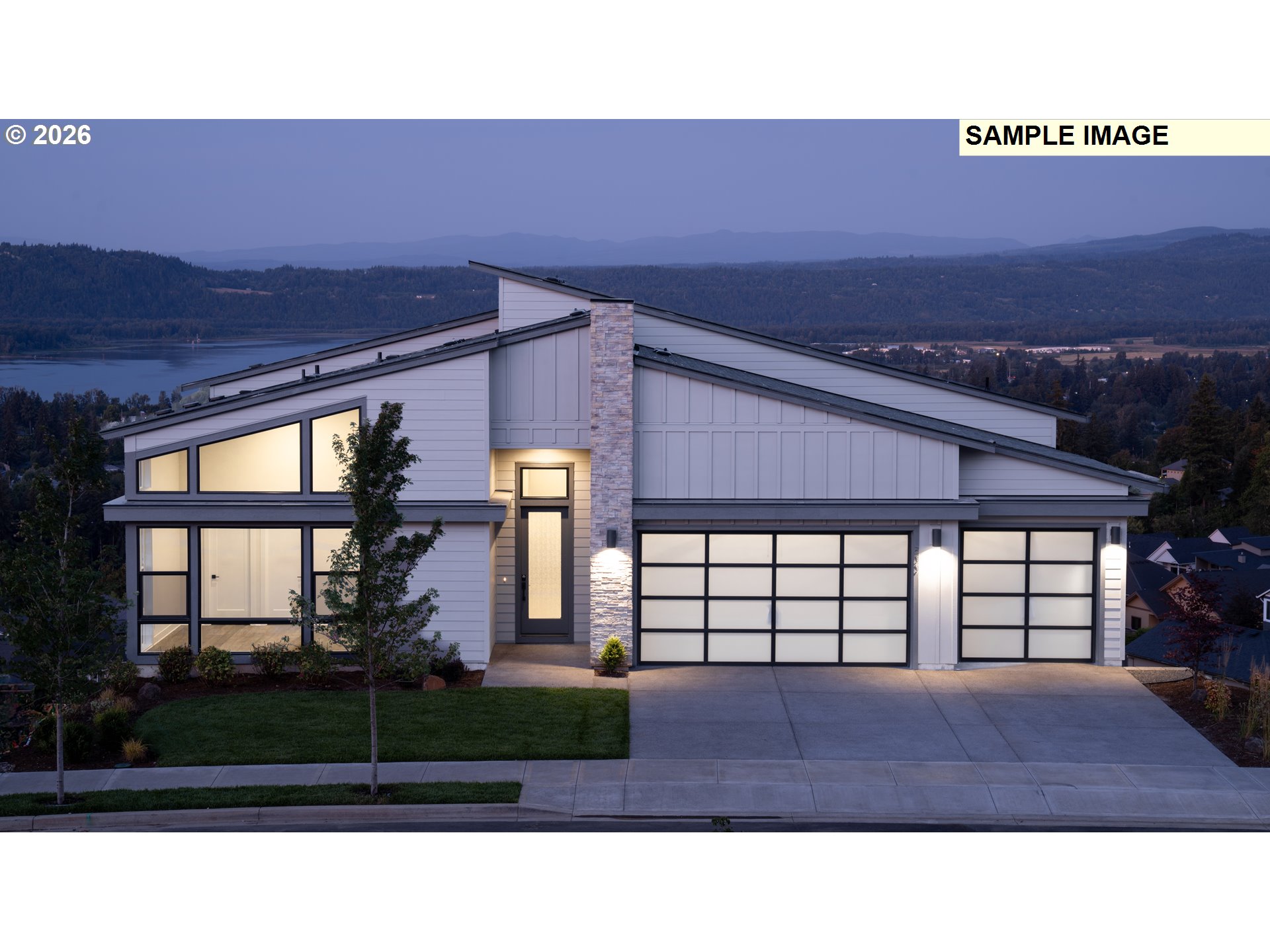 498 N Z CIR Property Photo 1