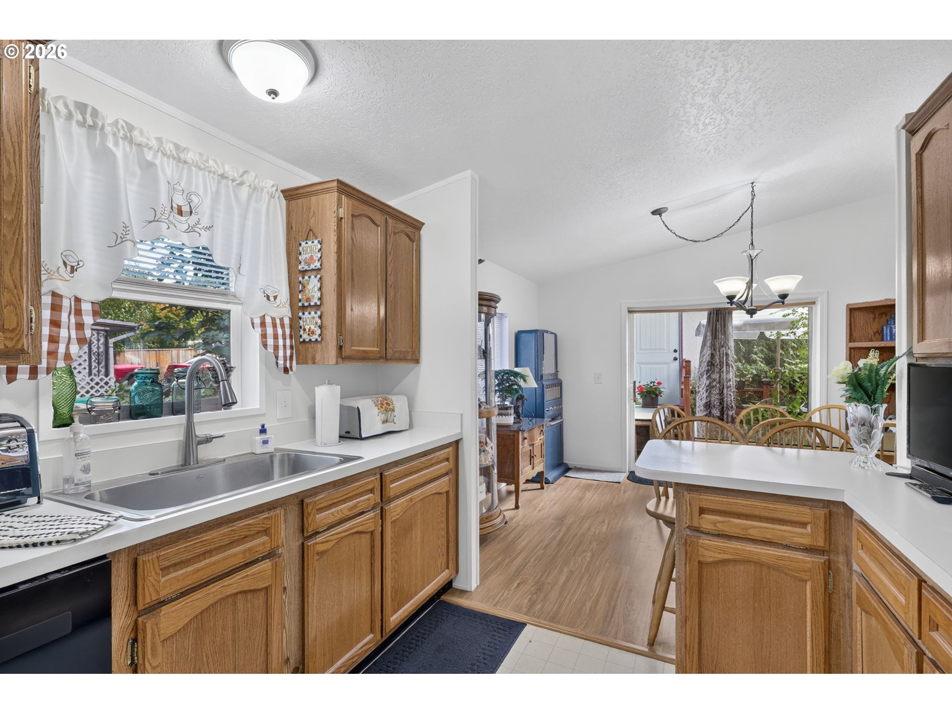 9015 Ne Sumner St Property Photo 3
