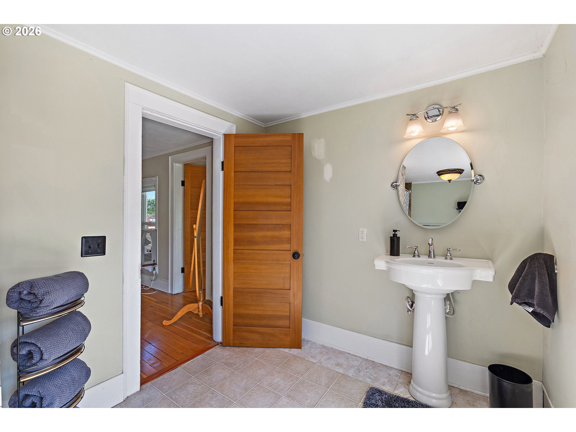 1550 East Ave Ne Property Photo 21