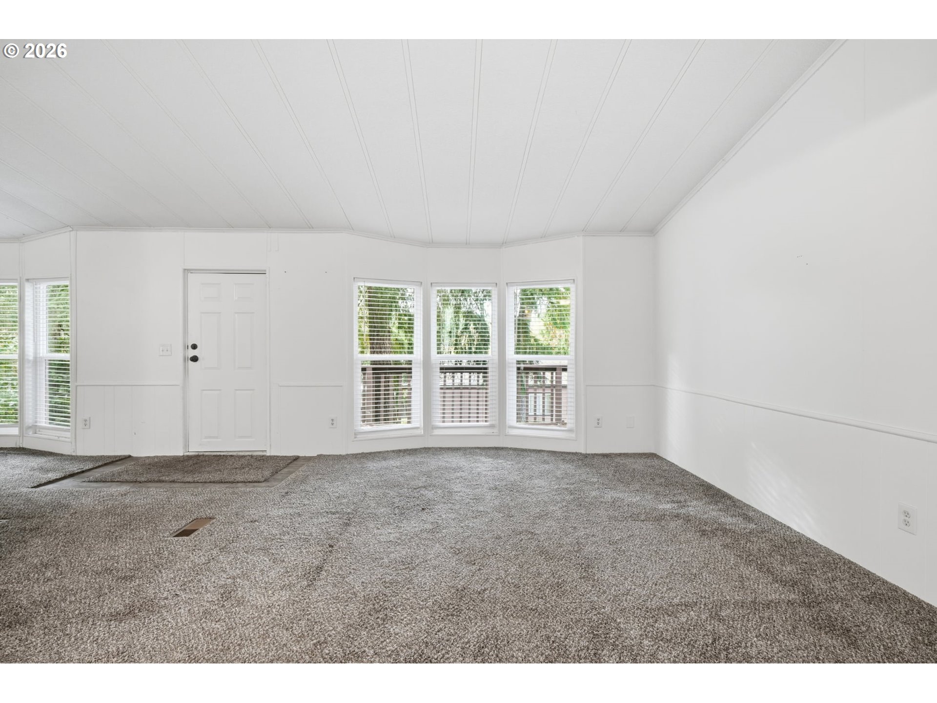 114 Shadywood Ln Property Photo 7