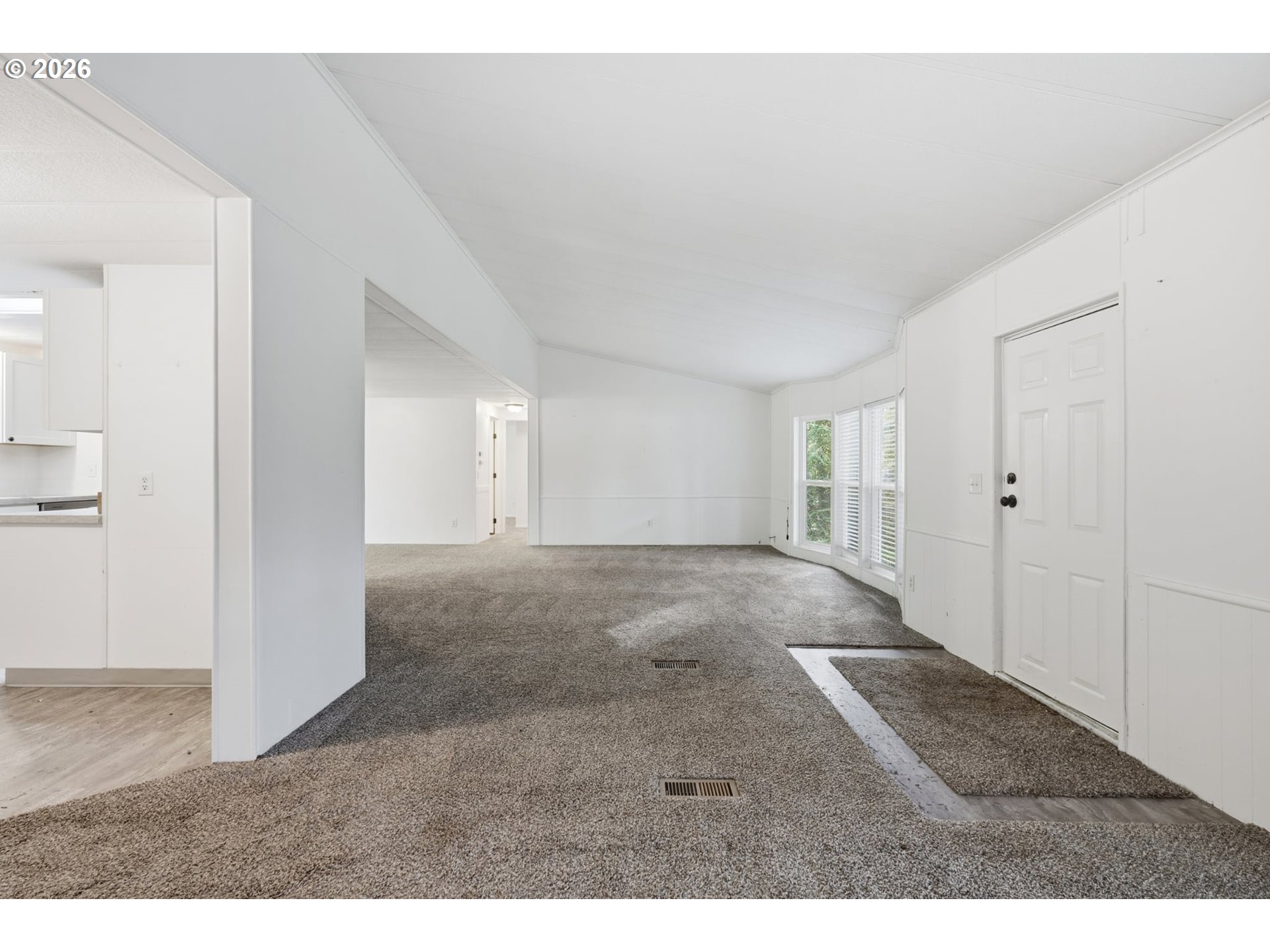 114 Shadywood Ln Property Photo 10