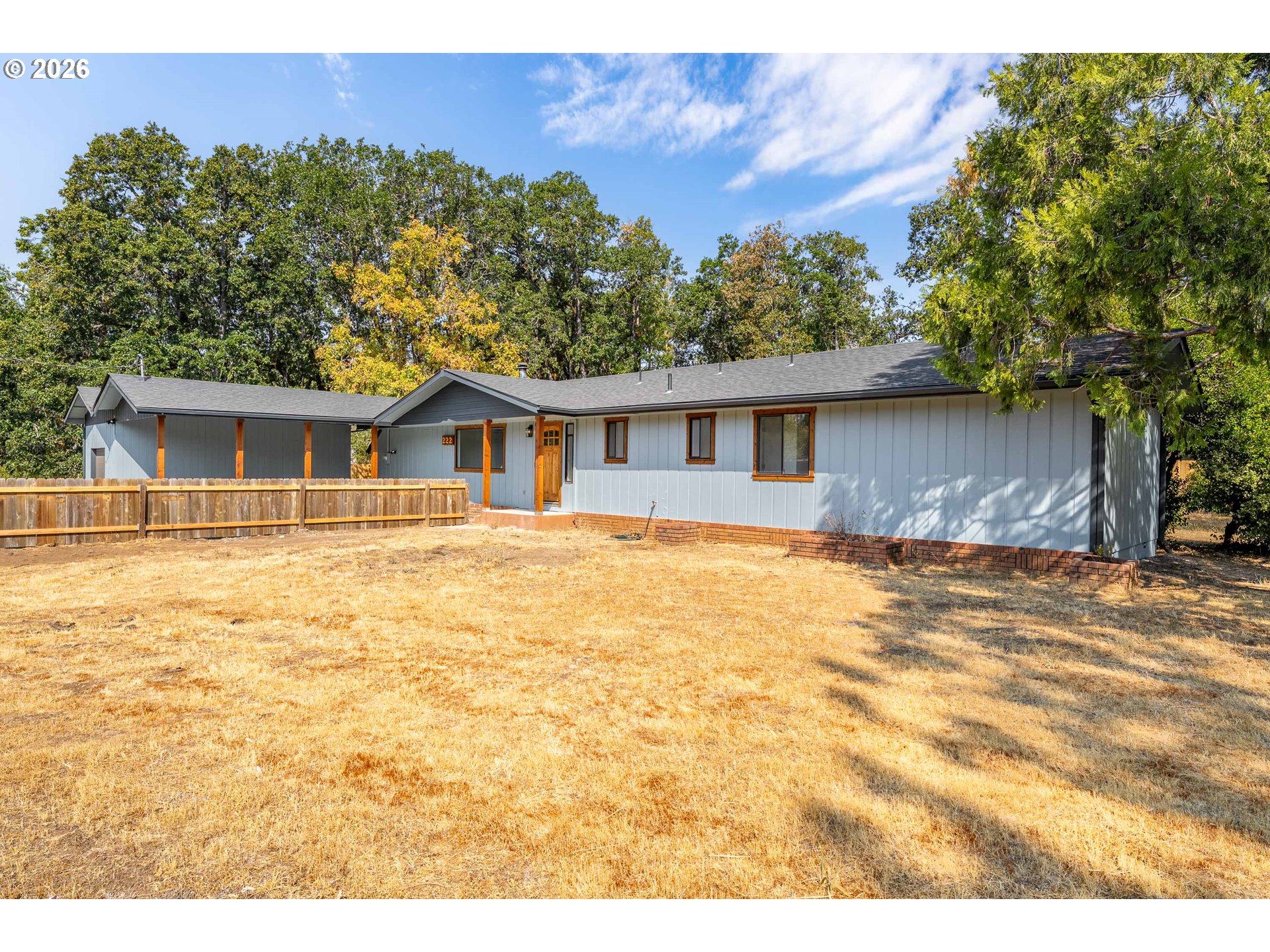 222 Shadywood Dr Property Photo 1