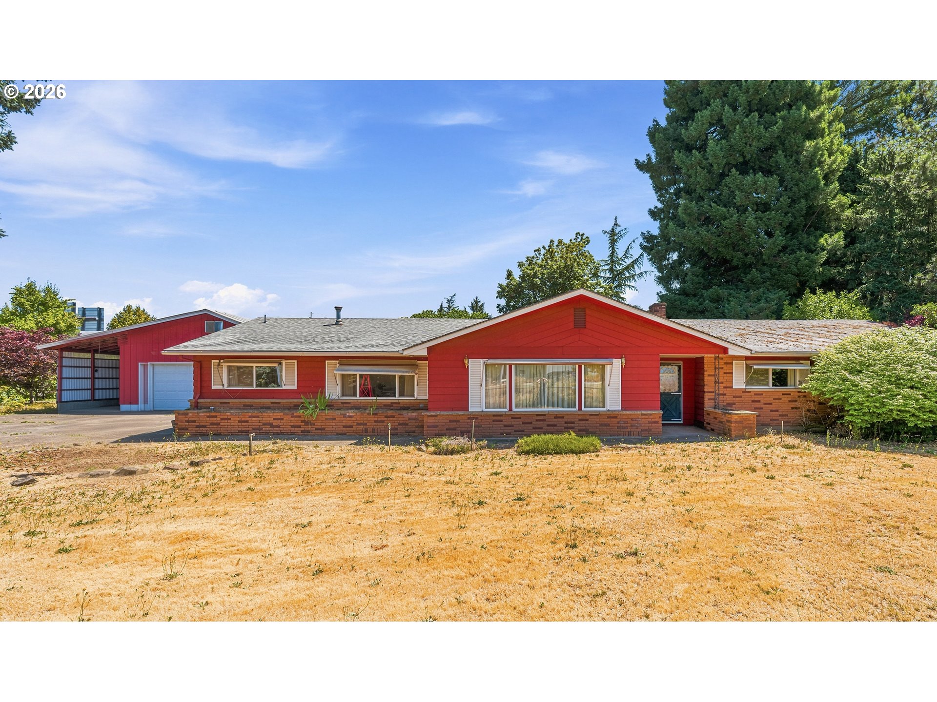 832 Wilsonville Rd Property Photo 2