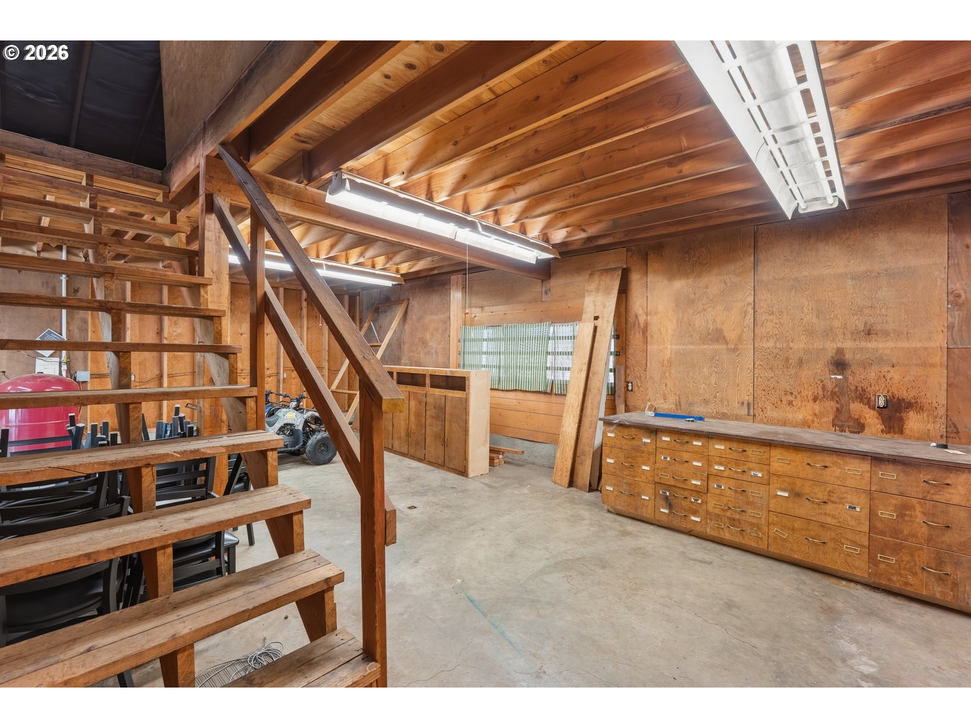 832 Wilsonville Rd Property Photo 4