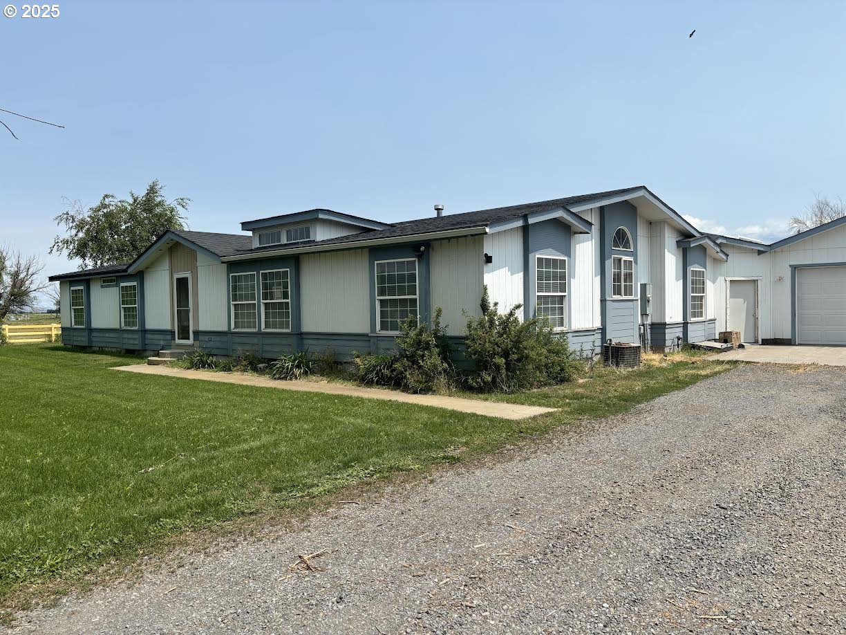 63411 Bond Ln Property Photo 1