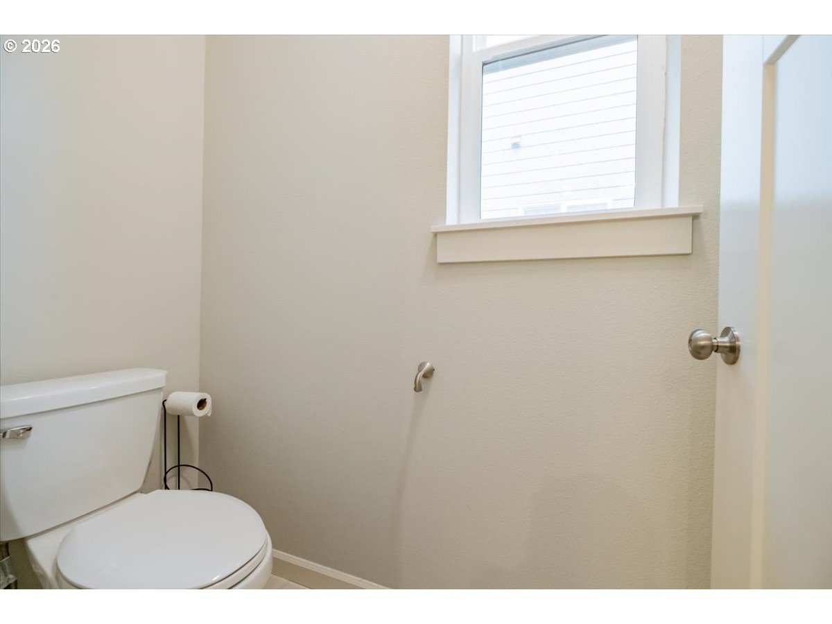 1548 Nolan Ave Property Photo 9