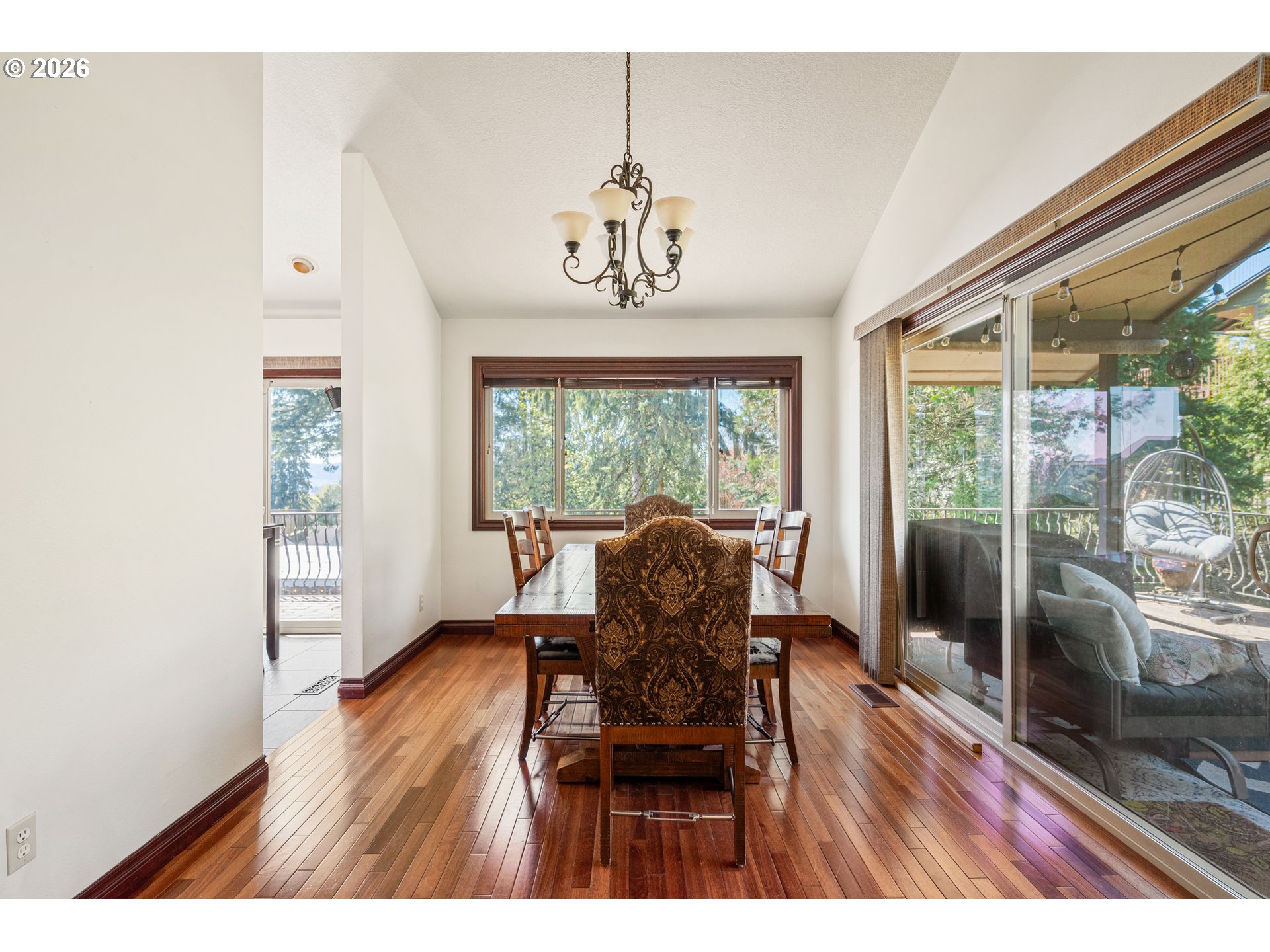 13 Judith Pl Property Photo 7