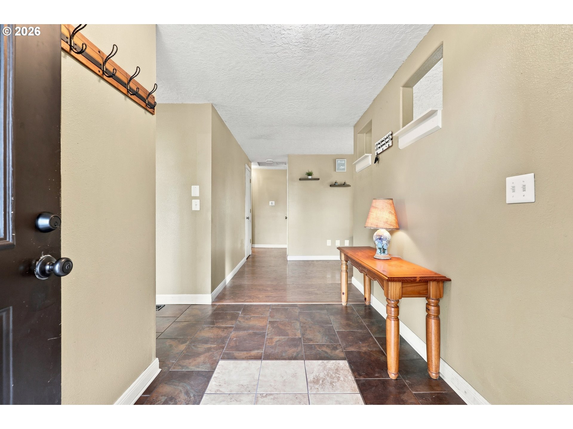 38370 Sandy Heights St Property Photo 5