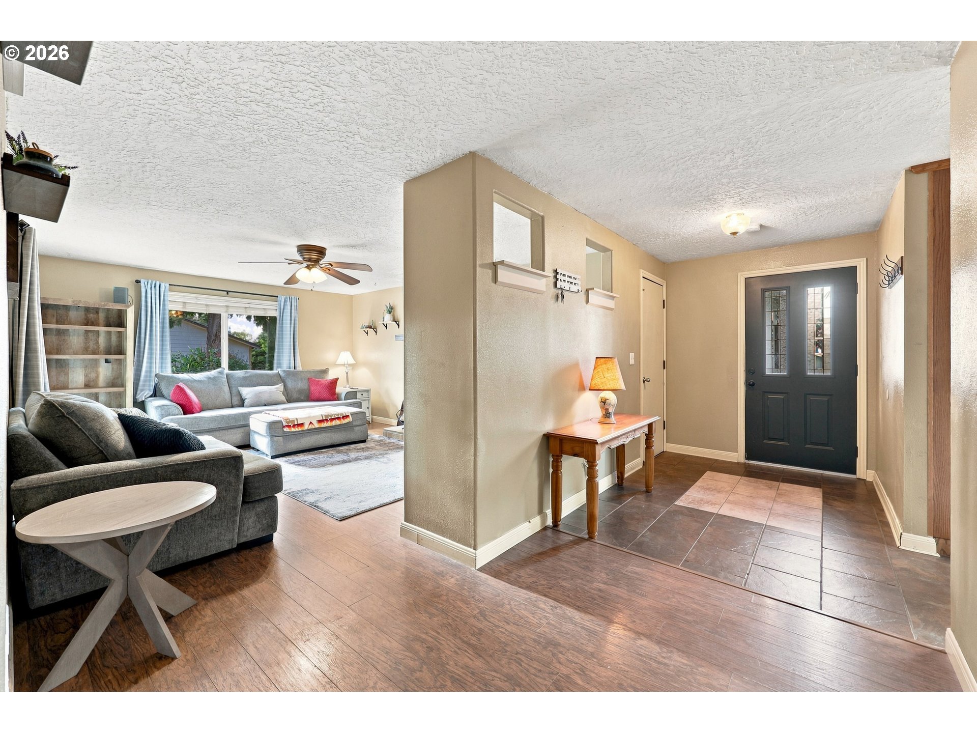38370 Sandy Heights St Property Photo 6