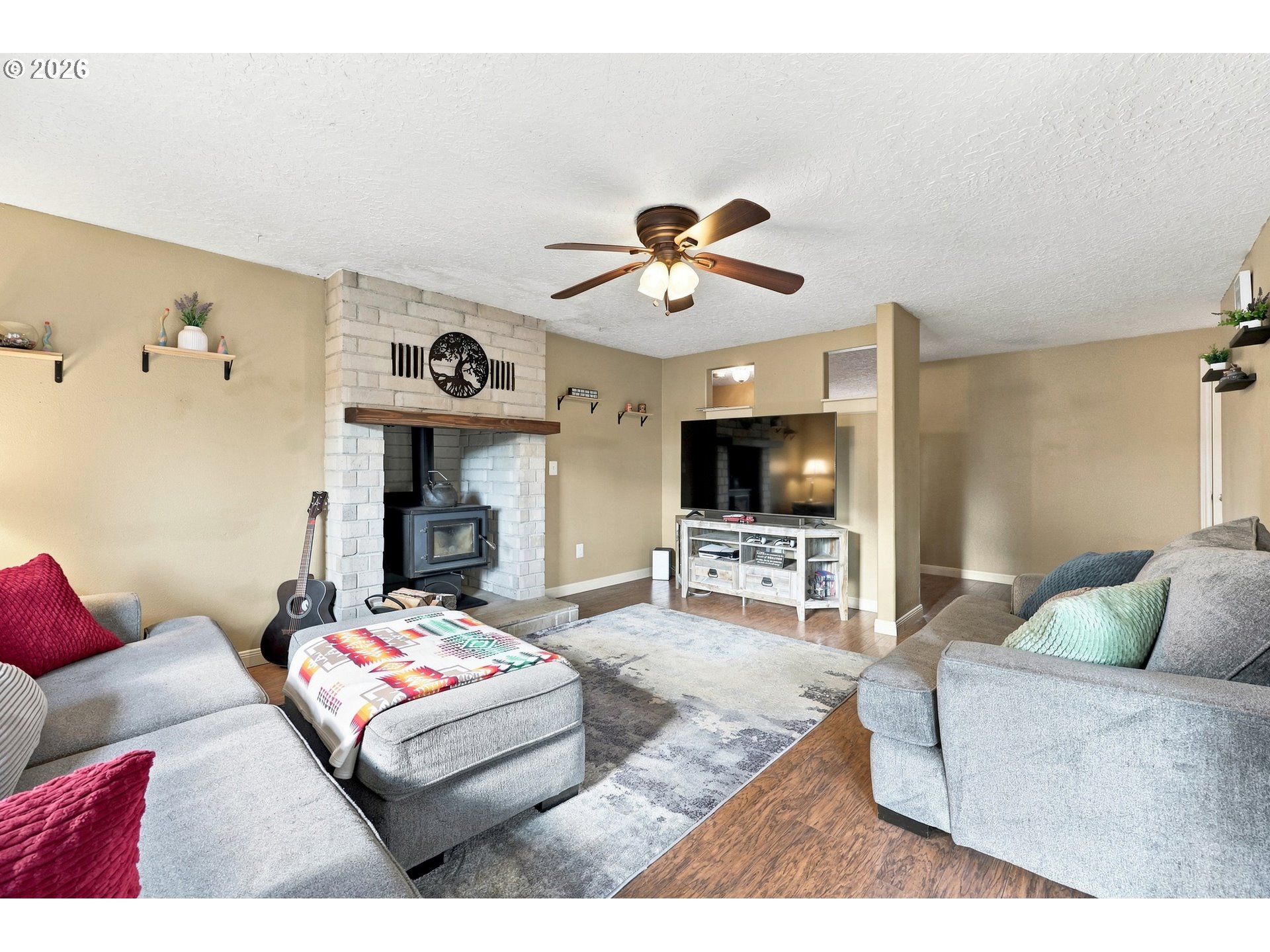 38370 Sandy Heights St Property Photo 9