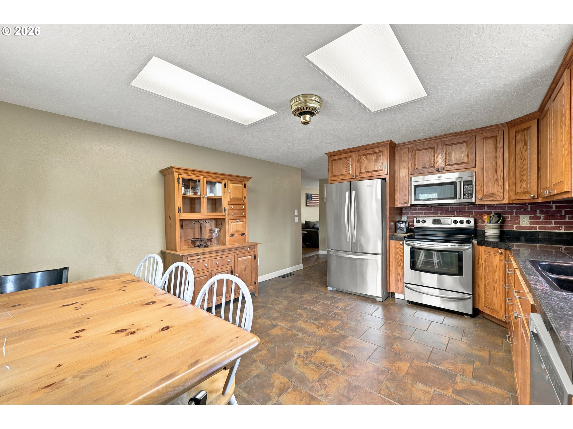 38370 Sandy Heights St Property Photo 14