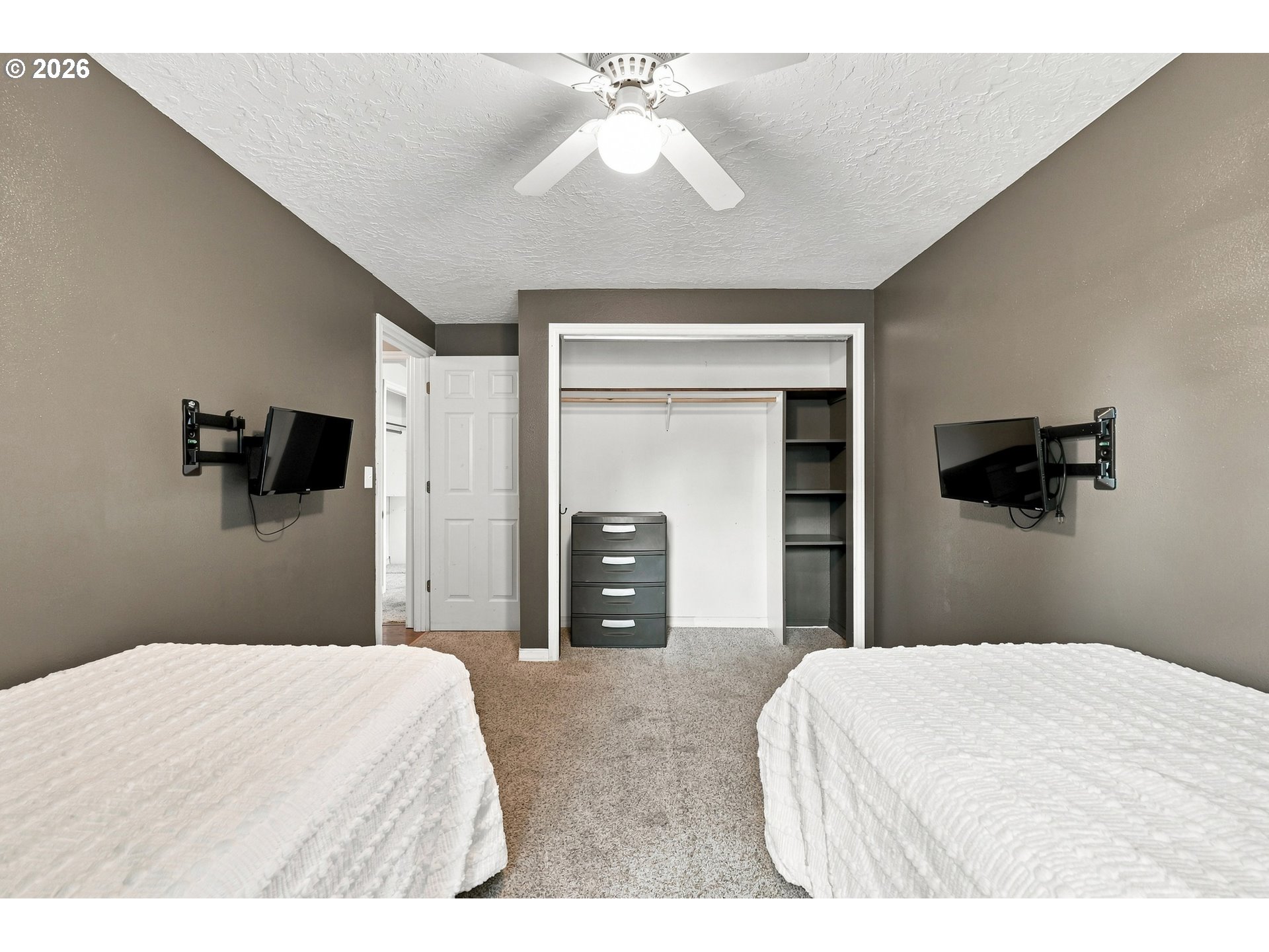 38370 Sandy Heights St Property Photo 20