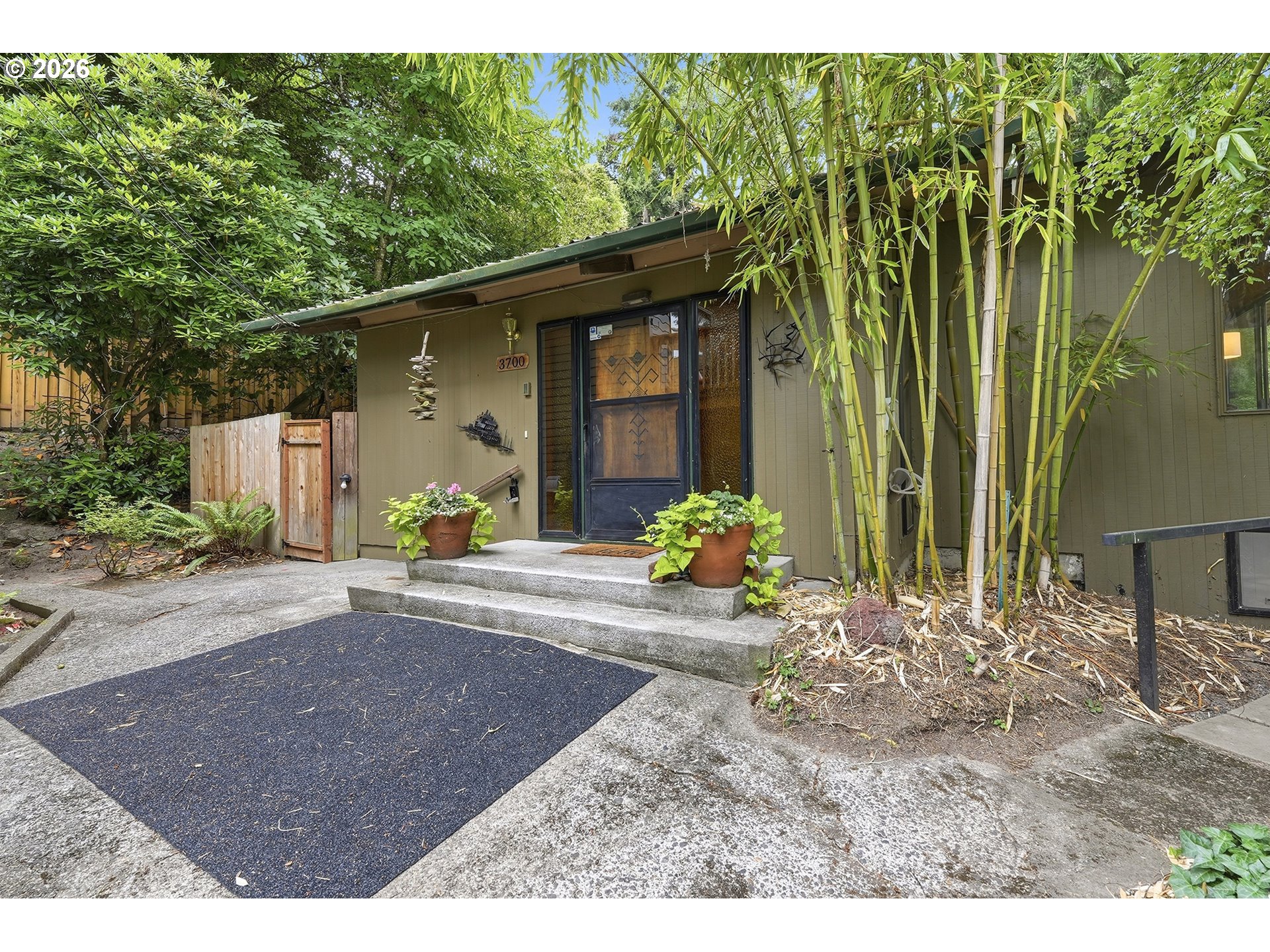 3700 Se Ellis St Property Photo 8