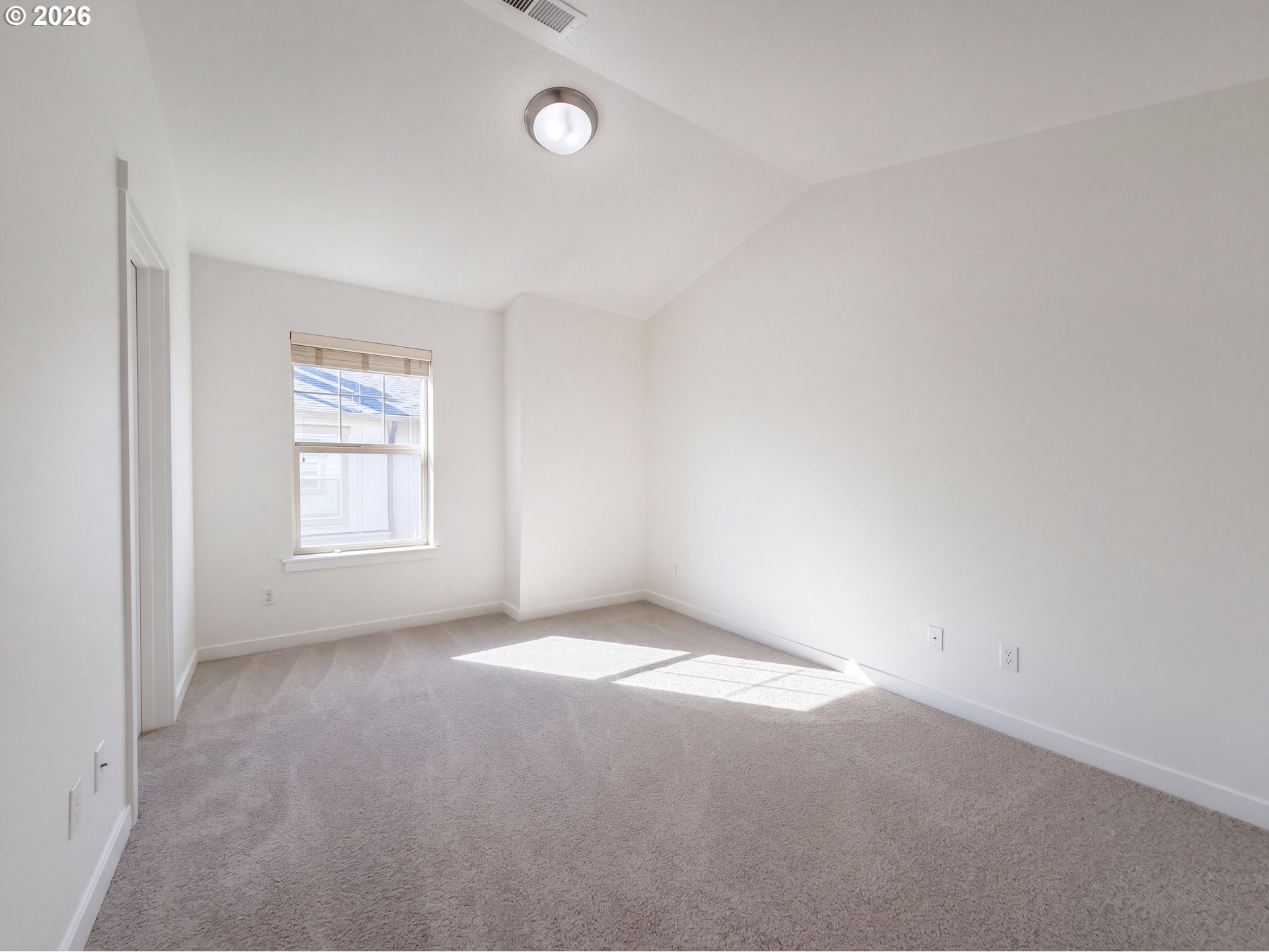 632 Ne Garswood Ln Property Photo 10