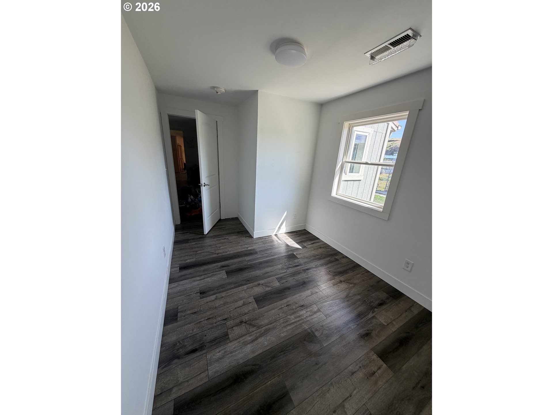 303 Ne Anvidon St Property Photo 11