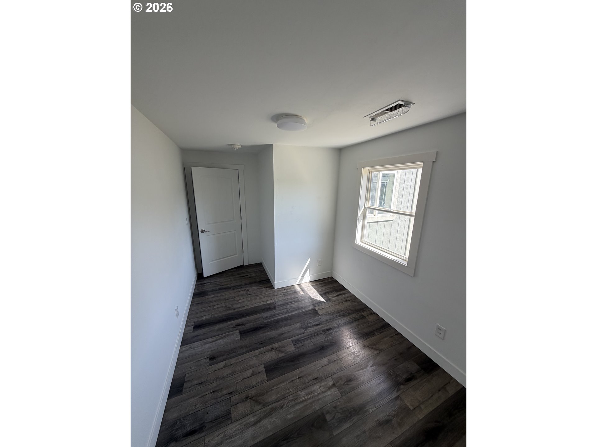 303 Ne Anvidon St Property Photo 12