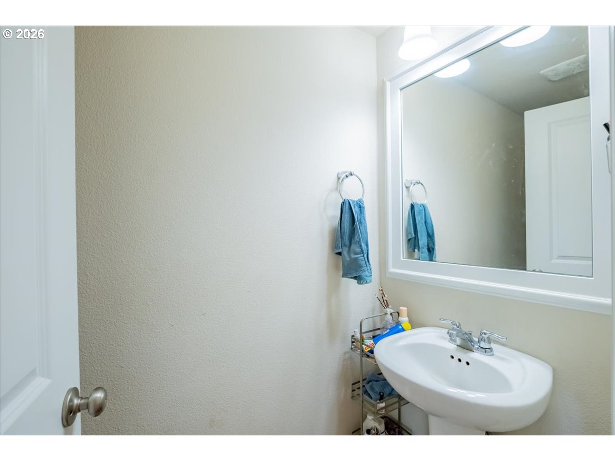2952 Persimmon Way Property Photo 10