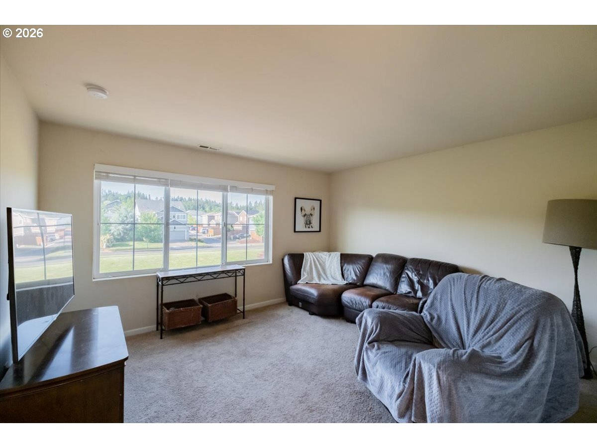 2952 Persimmon Way Property Photo 12