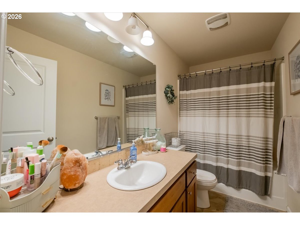 2952 Persimmon Way Property Photo 17