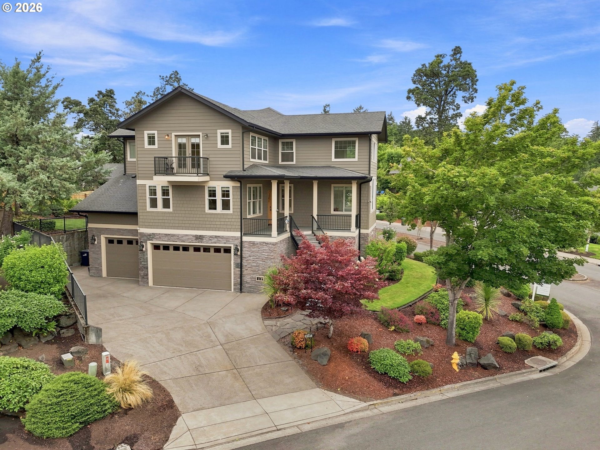 6107 Forest Ridge Dr Property Photo 3