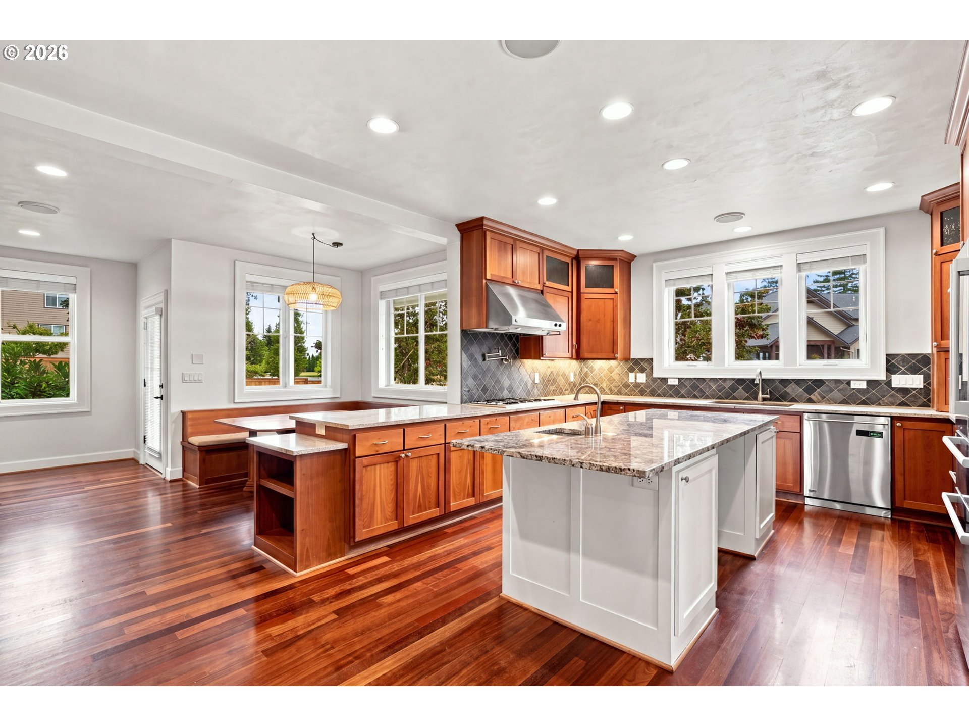 6107 Forest Ridge Dr Property Photo 13