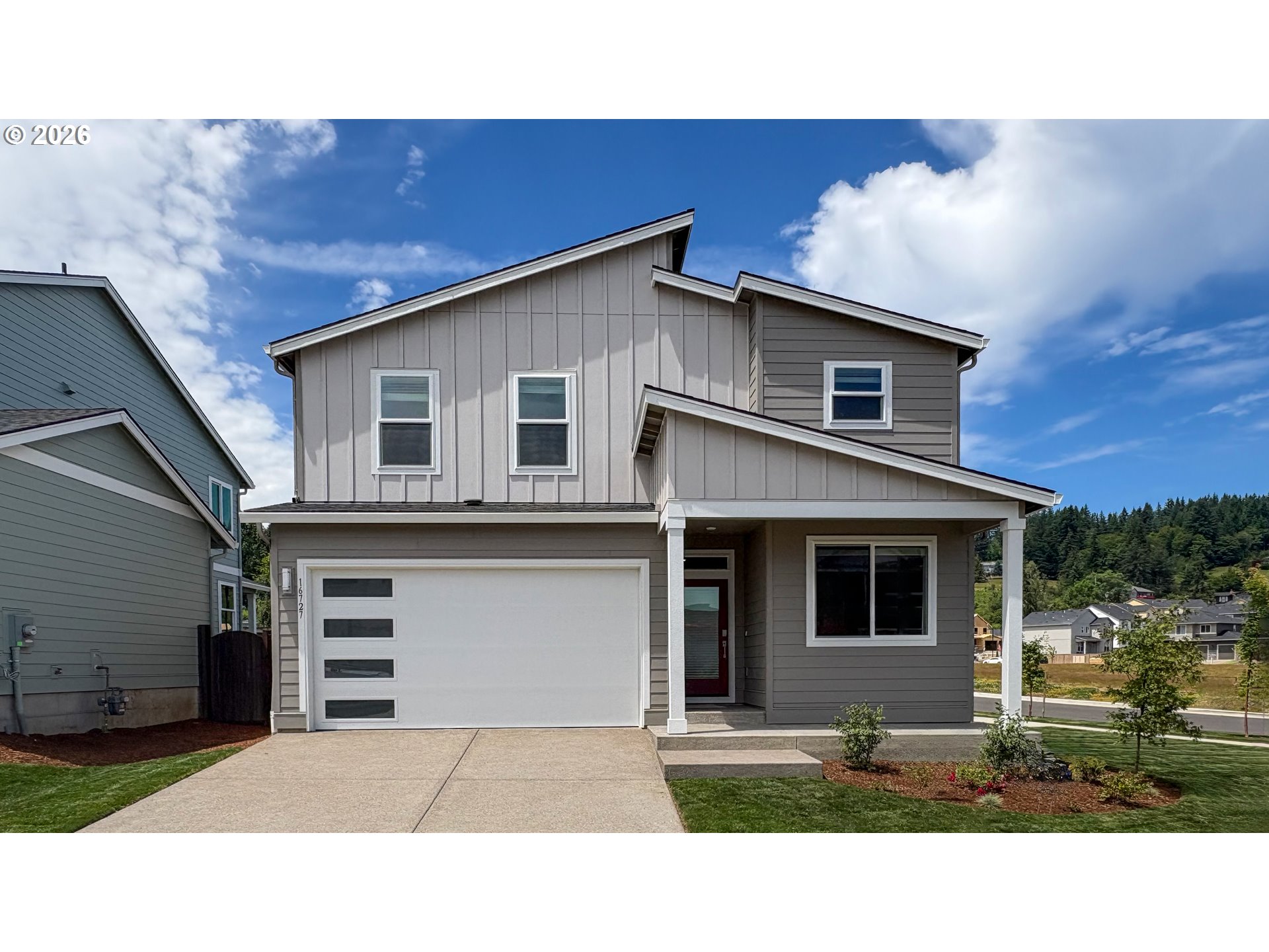 16727 SE Multnomah Falls DR Property Photo 1