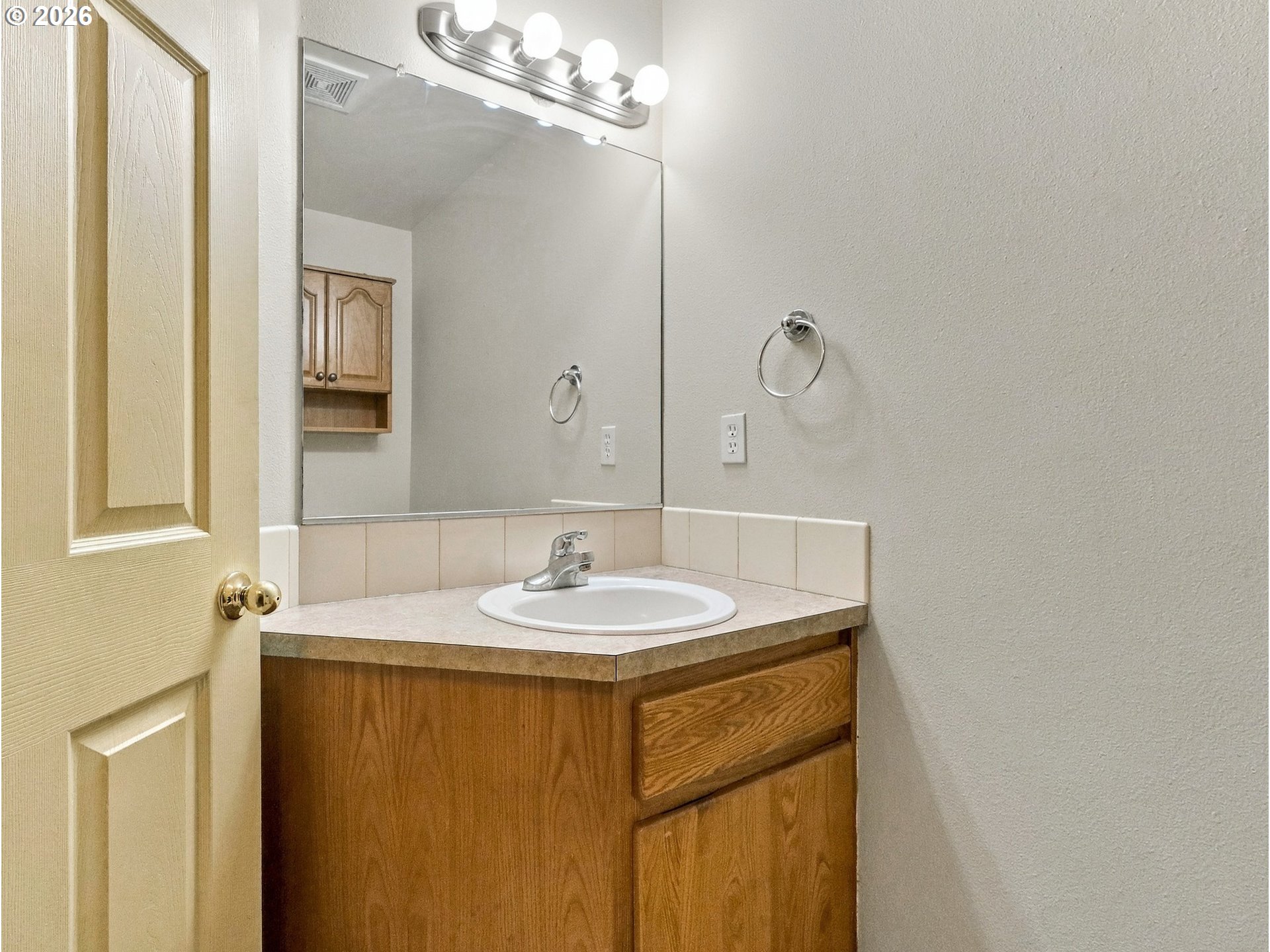 3608 N Ivy Dr Property Photo 13