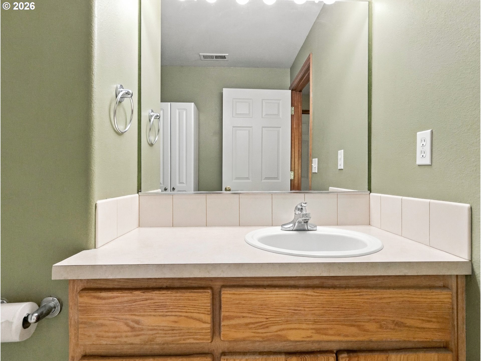 3608 N Ivy Dr Property Photo 18