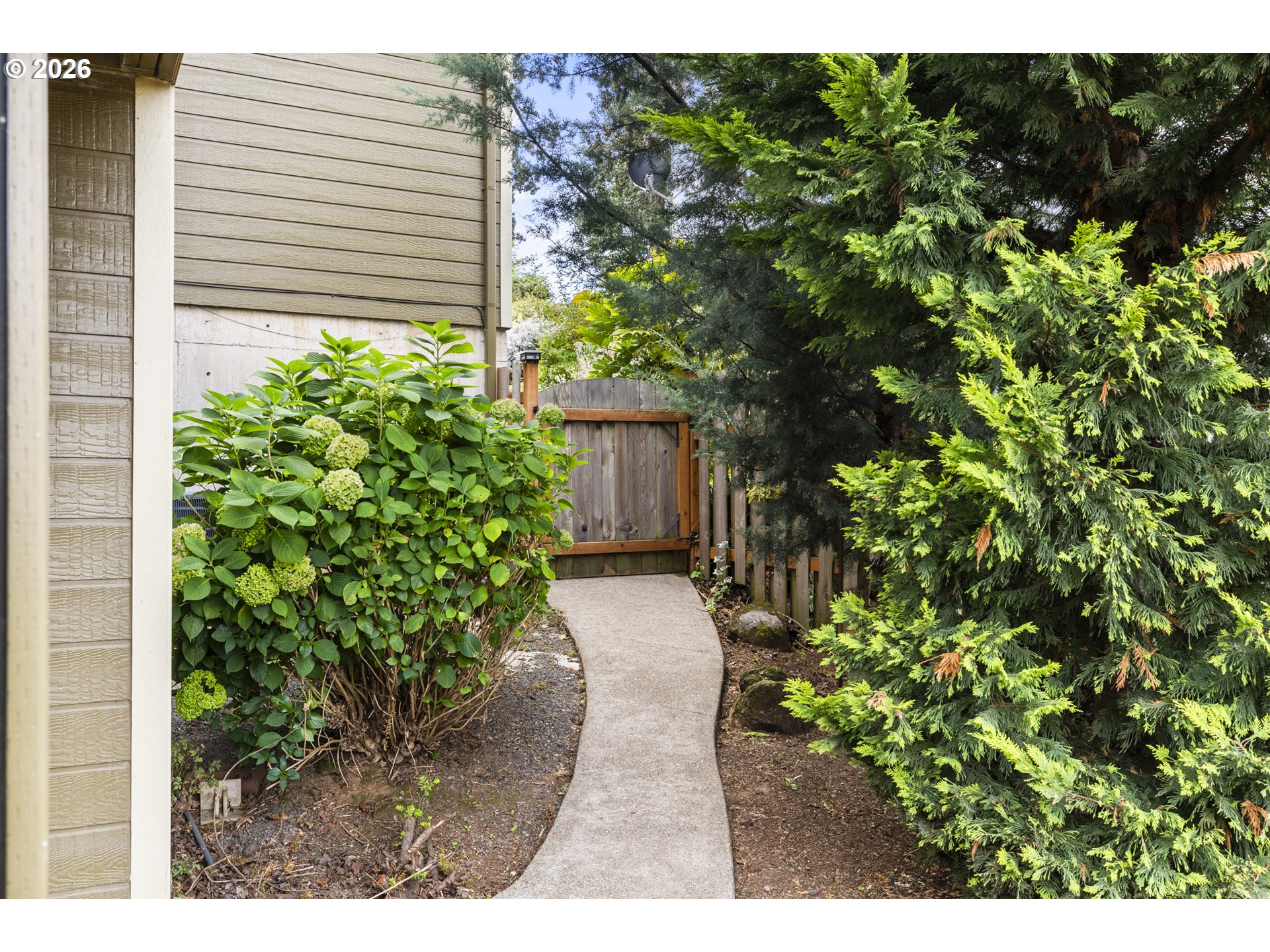 38 Sweden Cir Property Photo 40