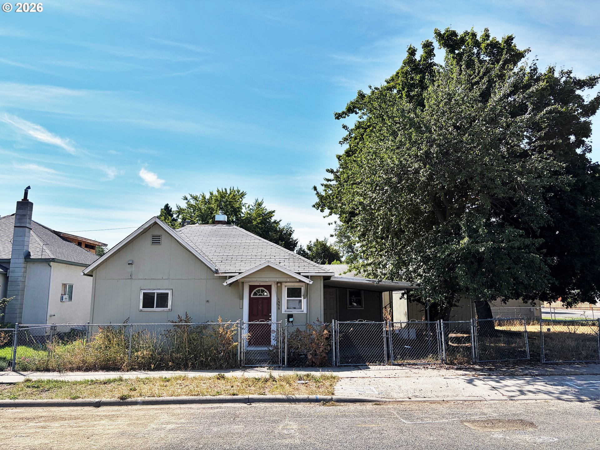 1555 Baker St Property Photo 1