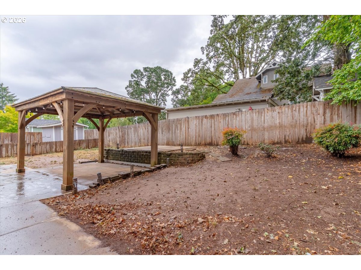 1086 Hanover Ct Property Photo 38
