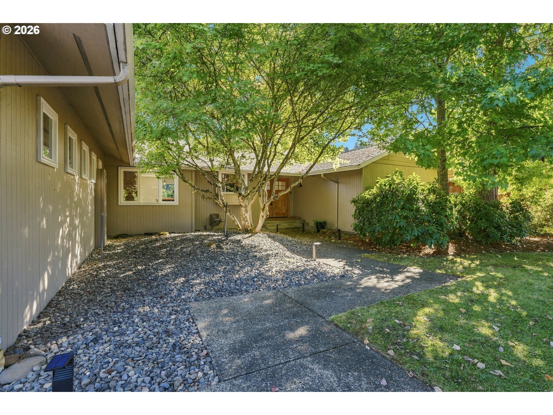 21 N River Dr Property Photo 2