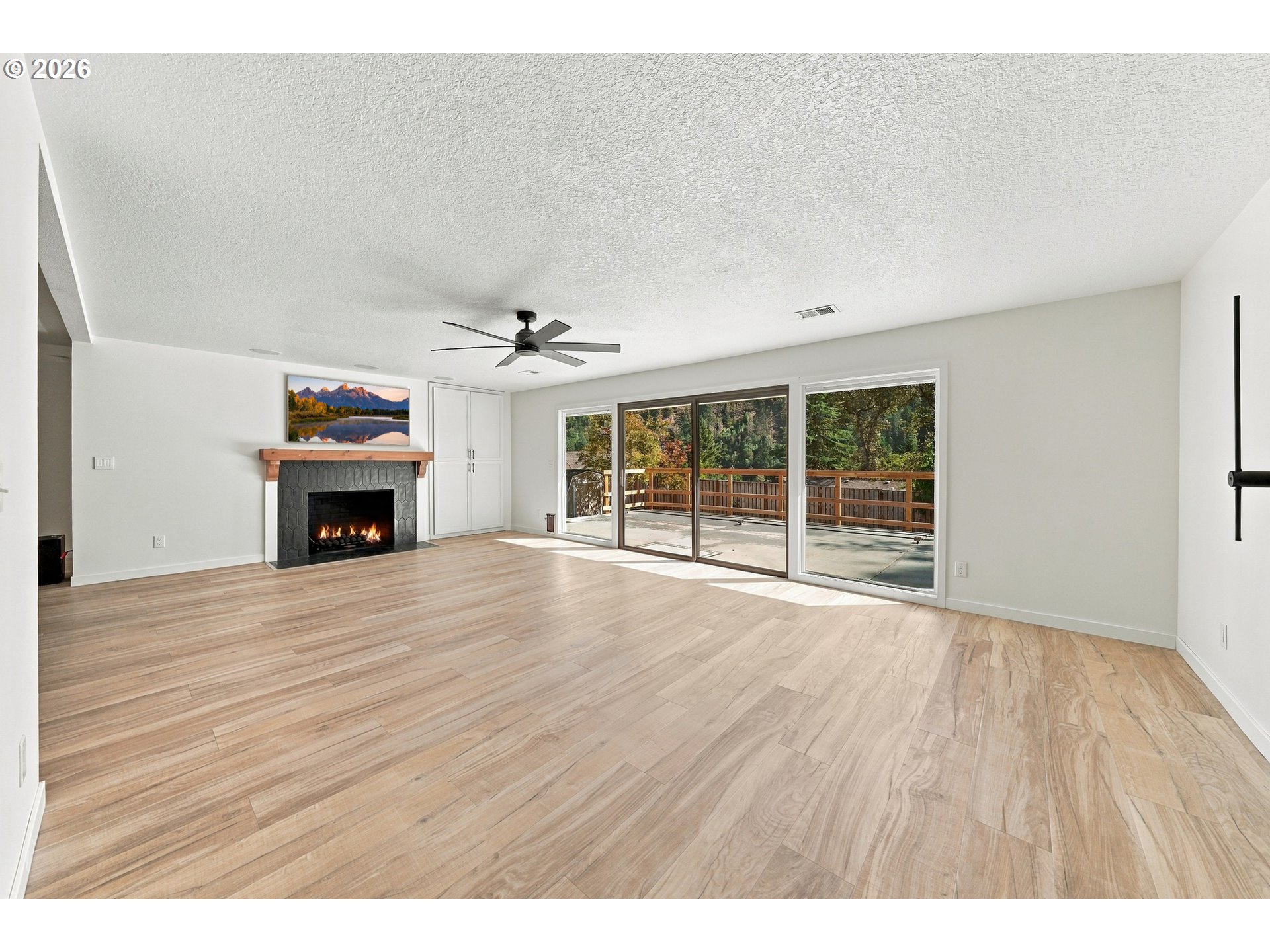 21 N River Dr Property Photo 6