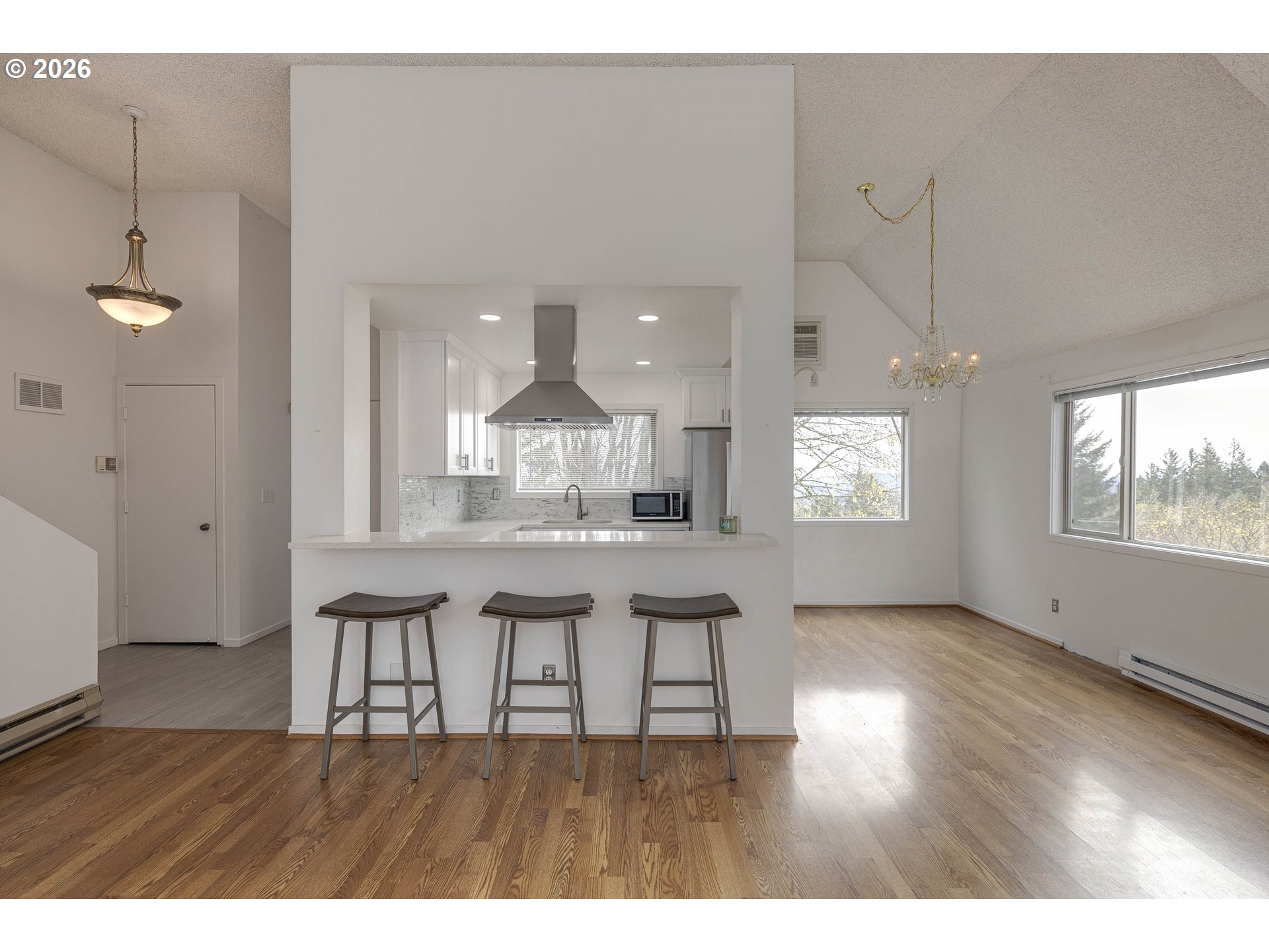48 Oswego Smt Property Photo 11