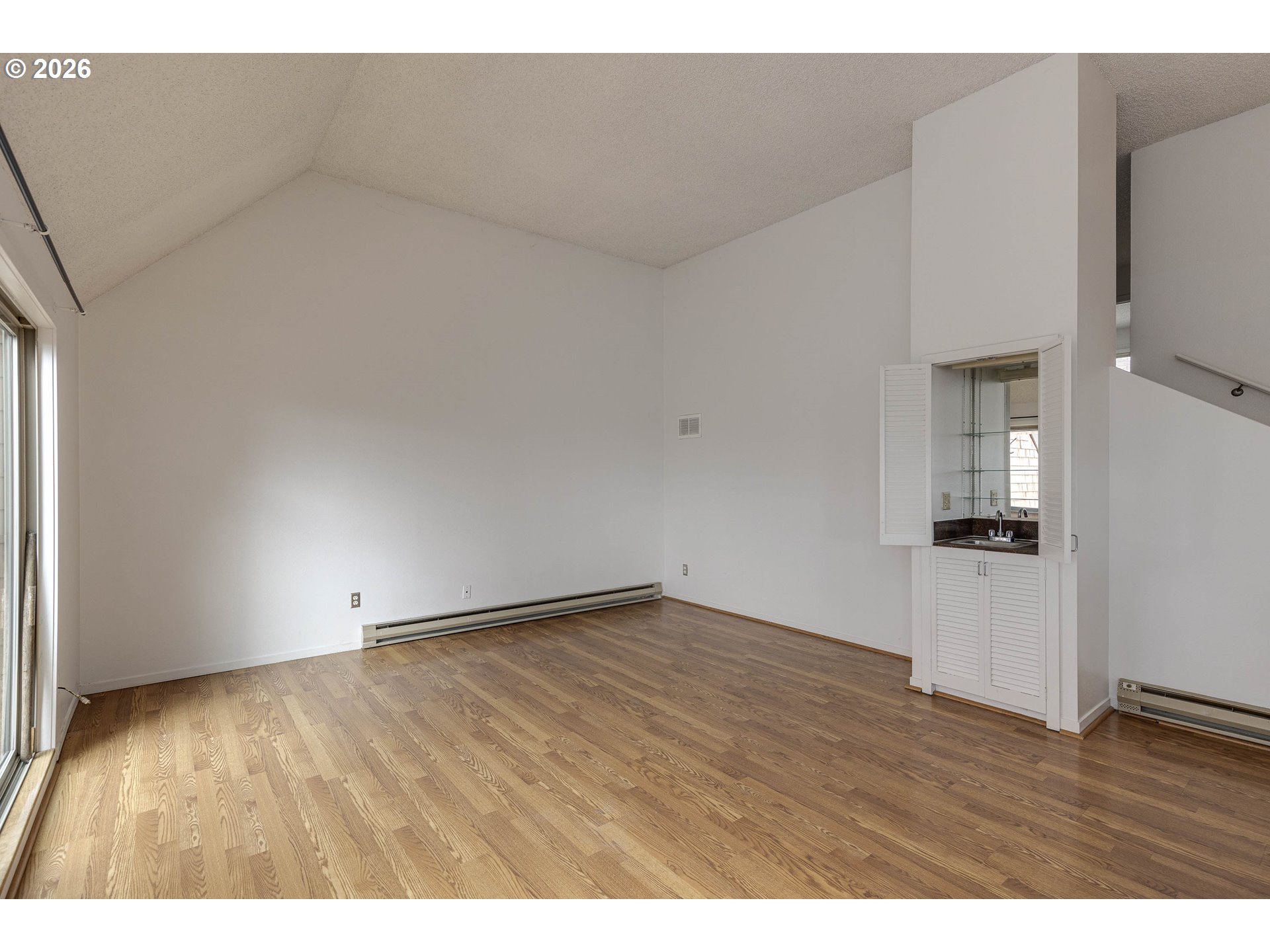 48 Oswego Smt Property Photo 15