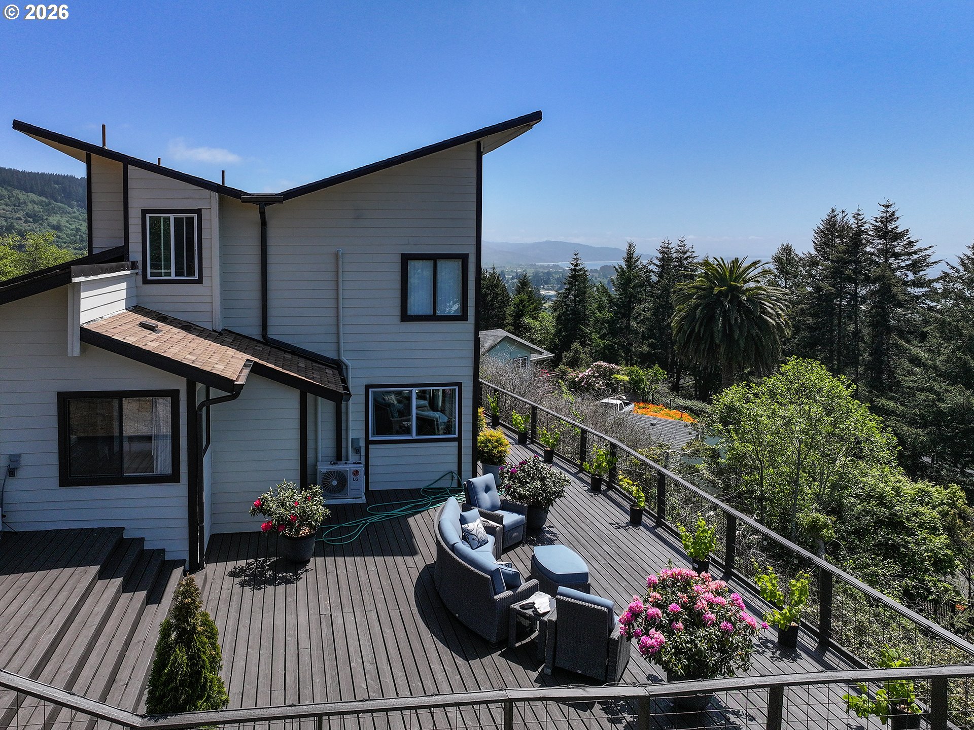 895 Marina Heights Property Photo 7