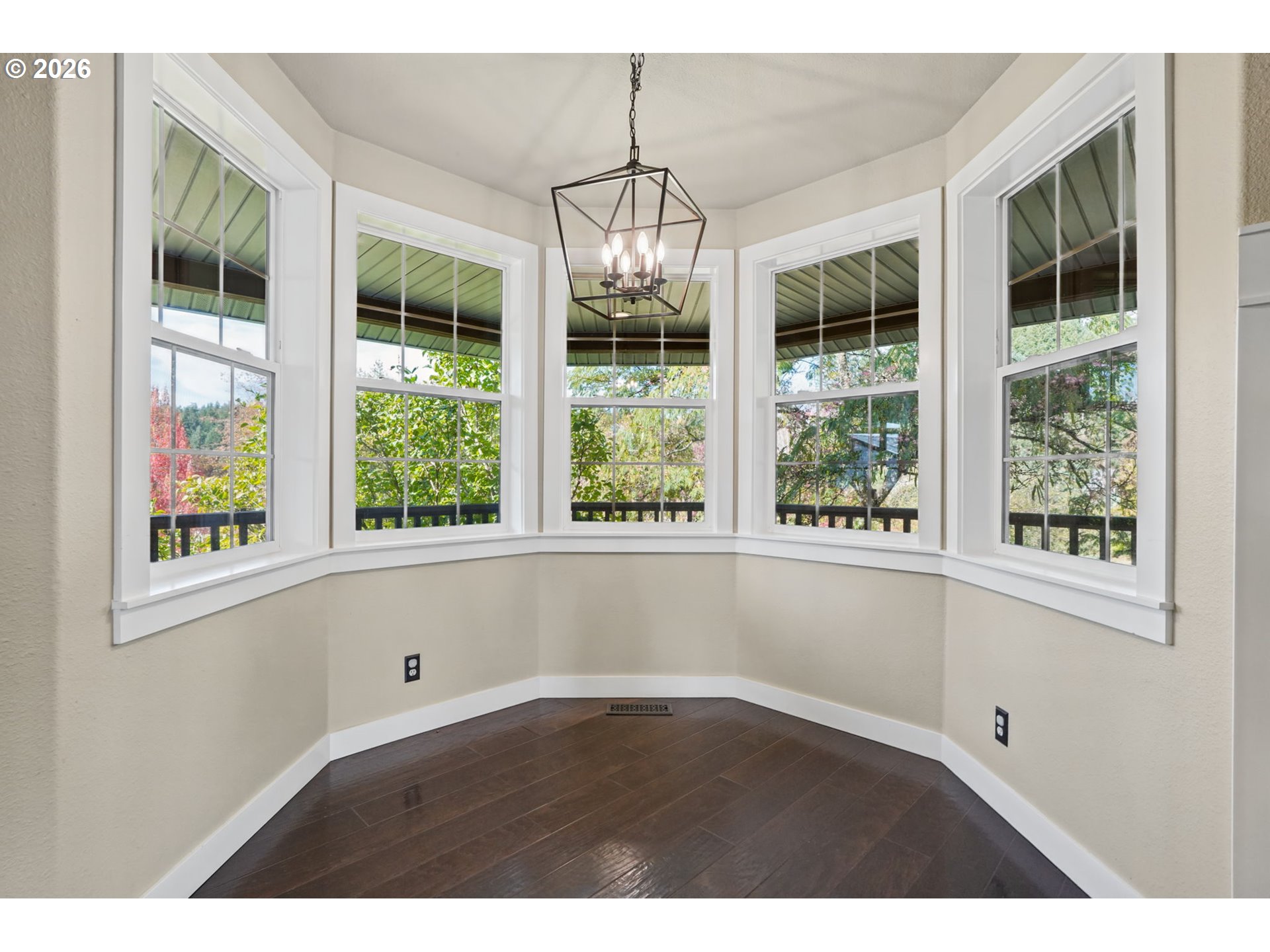 86104 Sells View Ln Property Photo 13