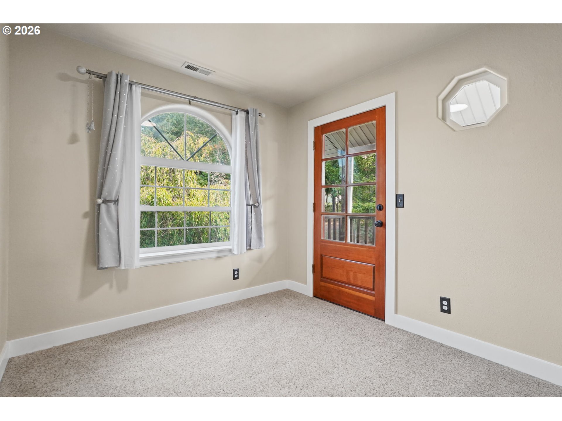 86104 Sells View Ln Property Photo 27