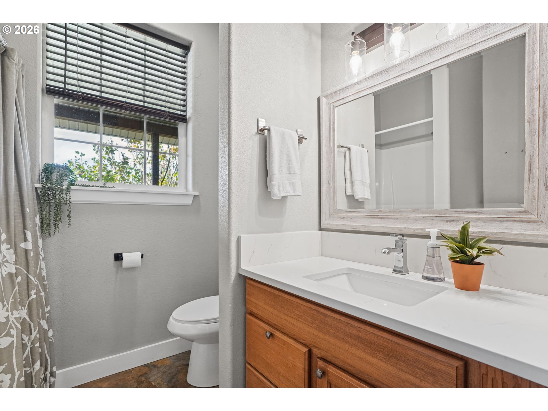 86104 Sells View Ln Property Photo 35