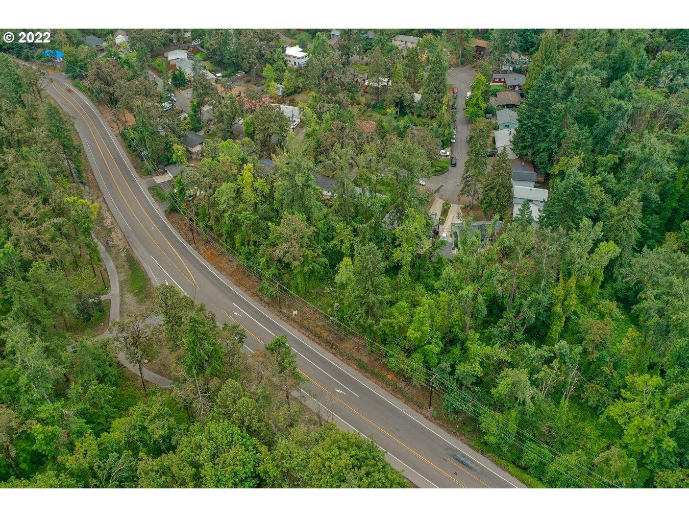 19885 Willamette Dr Property Photo 5