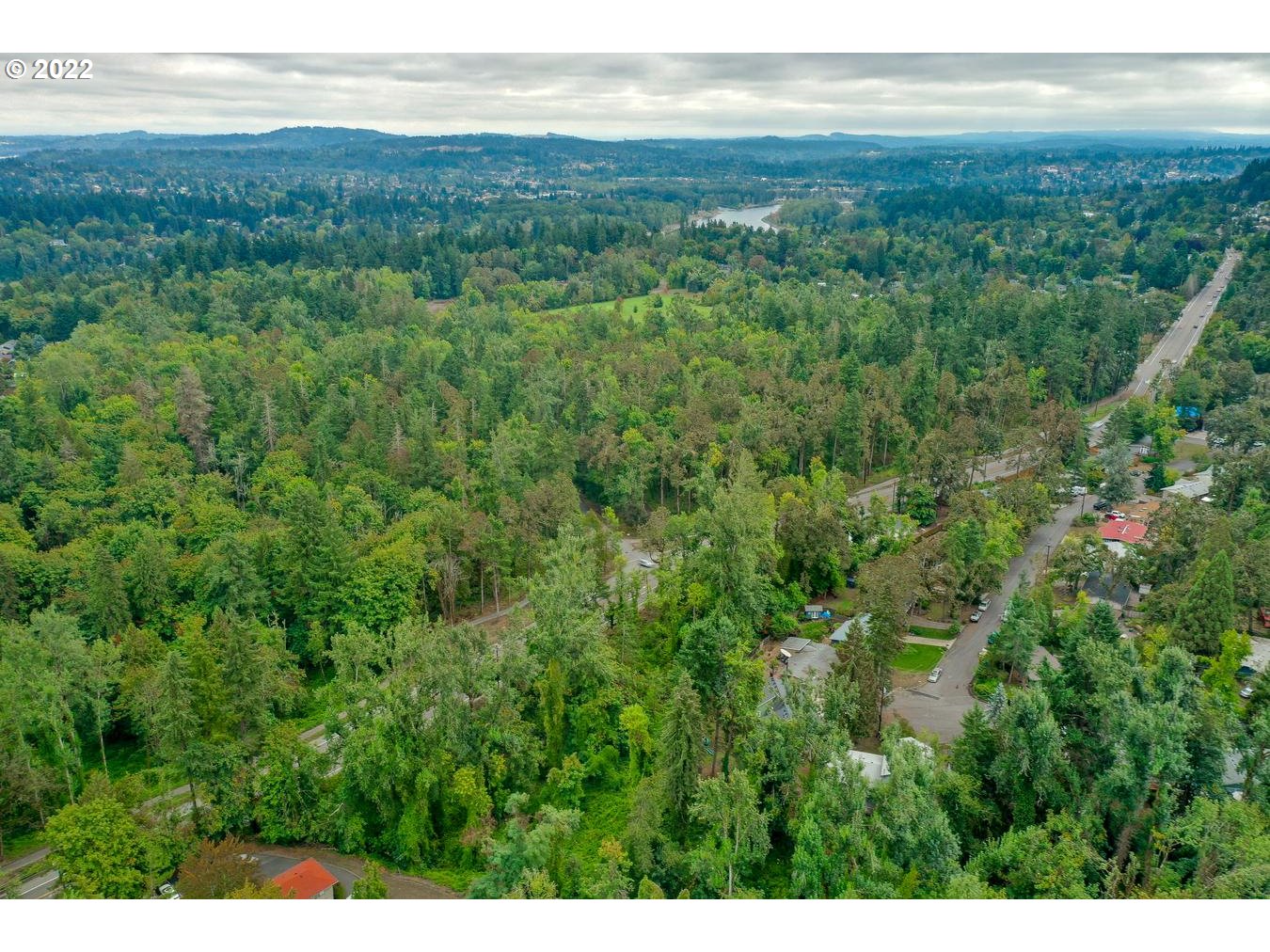 19885 Willamette Dr Property Photo 9