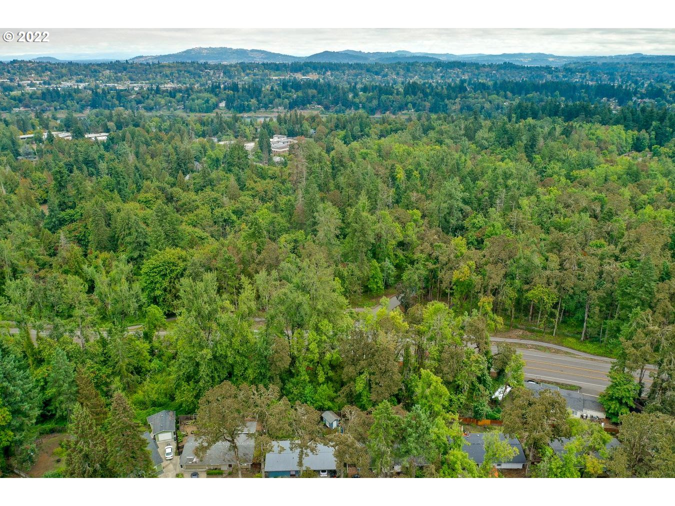 19885 Willamette Dr Property Photo 10