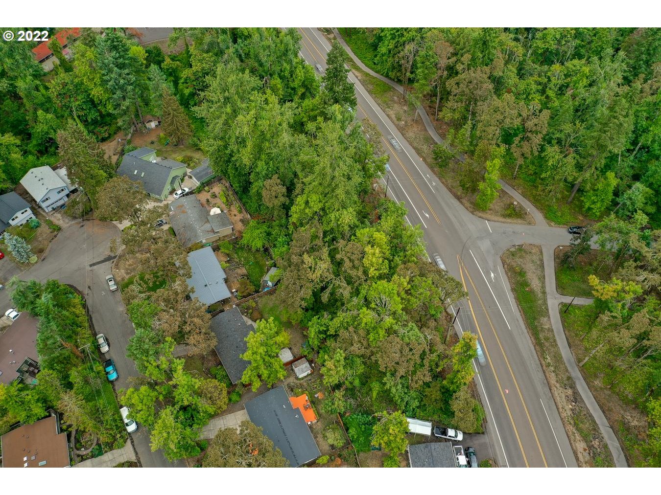 19885 Willamette Dr Property Photo 13
